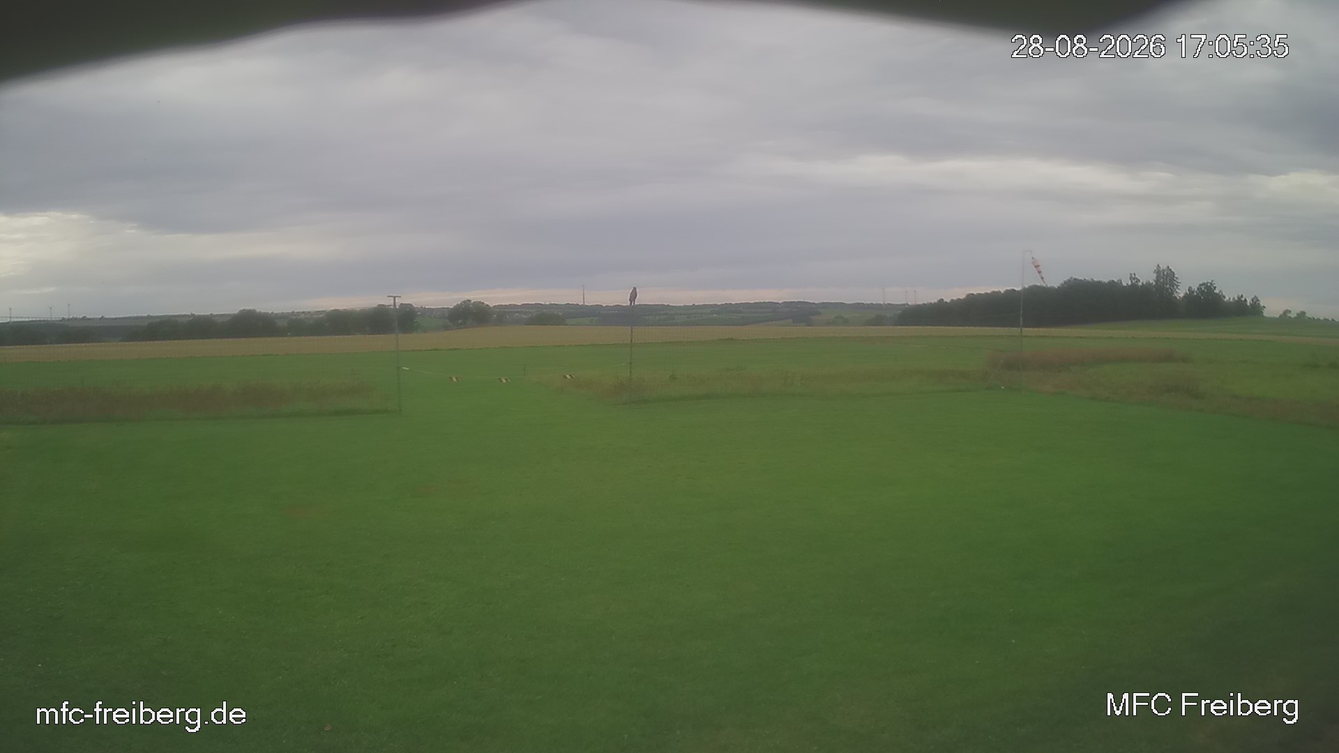 MFC Freiberg Flugplatz Webcam mfc-freiberg-flugplatz-webcam-2026-08-28-17-06.jpg Webcam vom Flugplatz Weissenborn Modellflugsportverein Freiberg