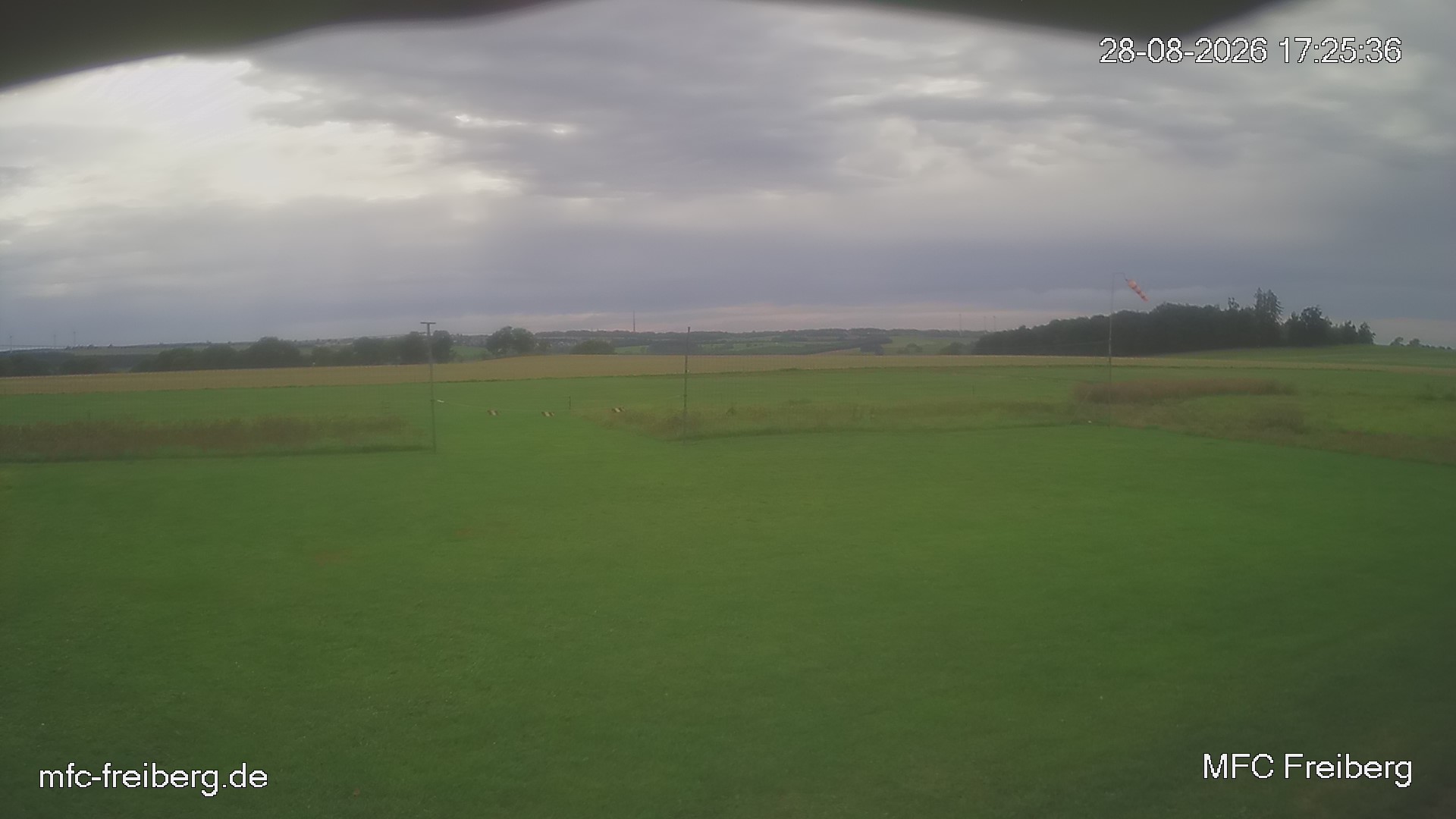 MFC Freiberg Flugplatz Webcam mfc-freiberg-flugplatz-webcam-2026-08-28-17-27.jpg Webcam vom Flugplatz Weissenborn Modellflugsportverein Freiberg