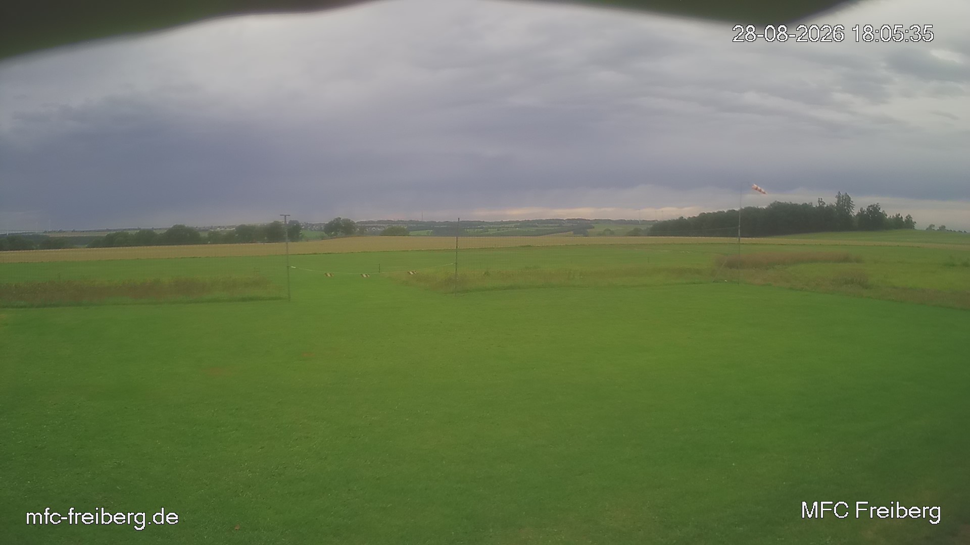 MFC Freiberg Flugplatz Webcam mfc-freiberg-flugplatz-webcam-2026-08-28-18-06.jpg Webcam vom Flugplatz Weissenborn Modellflugsportverein Freiberg