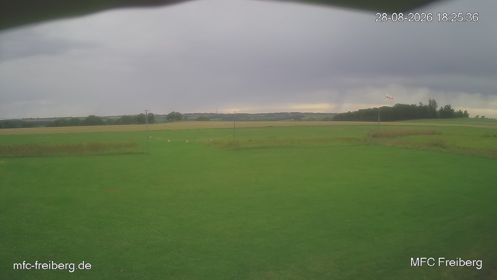 MFC Freiberg Flugplatz Webcam mfc-freiberg-flugplatz-webcam-2026-08-28-18-27.jpg Webcam vom Flugplatz Weissenborn Modellflugsportverein Freiberg