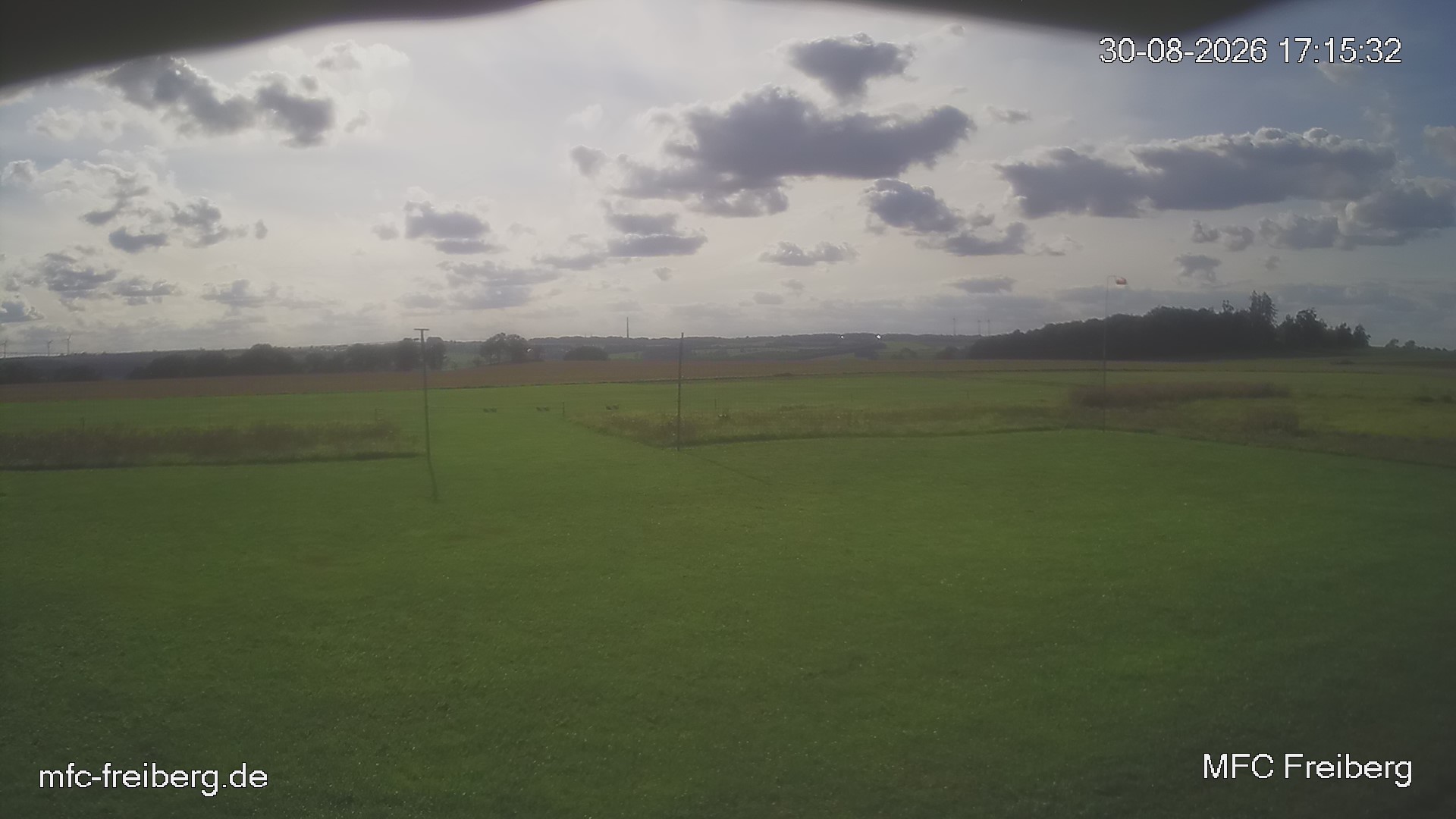 MFC Freiberg Flugplatz Webcam mfc-freiberg-flugplatz-webcam-2026-08-30-17-18.jpg Webcam vom Flugplatz Weissenborn Modellflugsportverein Freiberg