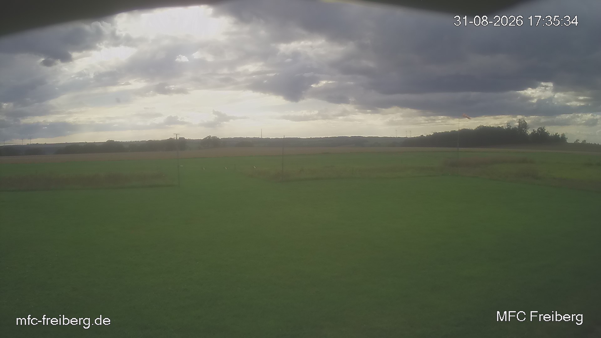 MFC Freiberg Flugplatz Webcam mfc-freiberg-flugplatz-webcam-2026-08-31-17-36.jpg Webcam vom Flugplatz Weissenborn Modellflugsportverein Freiberg