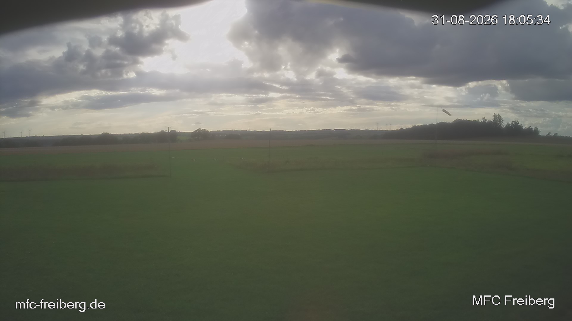 MFC Freiberg Flugplatz Webcam mfc-freiberg-flugplatz-webcam-2026-08-31-18-06.jpg Webcam vom Flugplatz Weissenborn Modellflugsportverein Freiberg