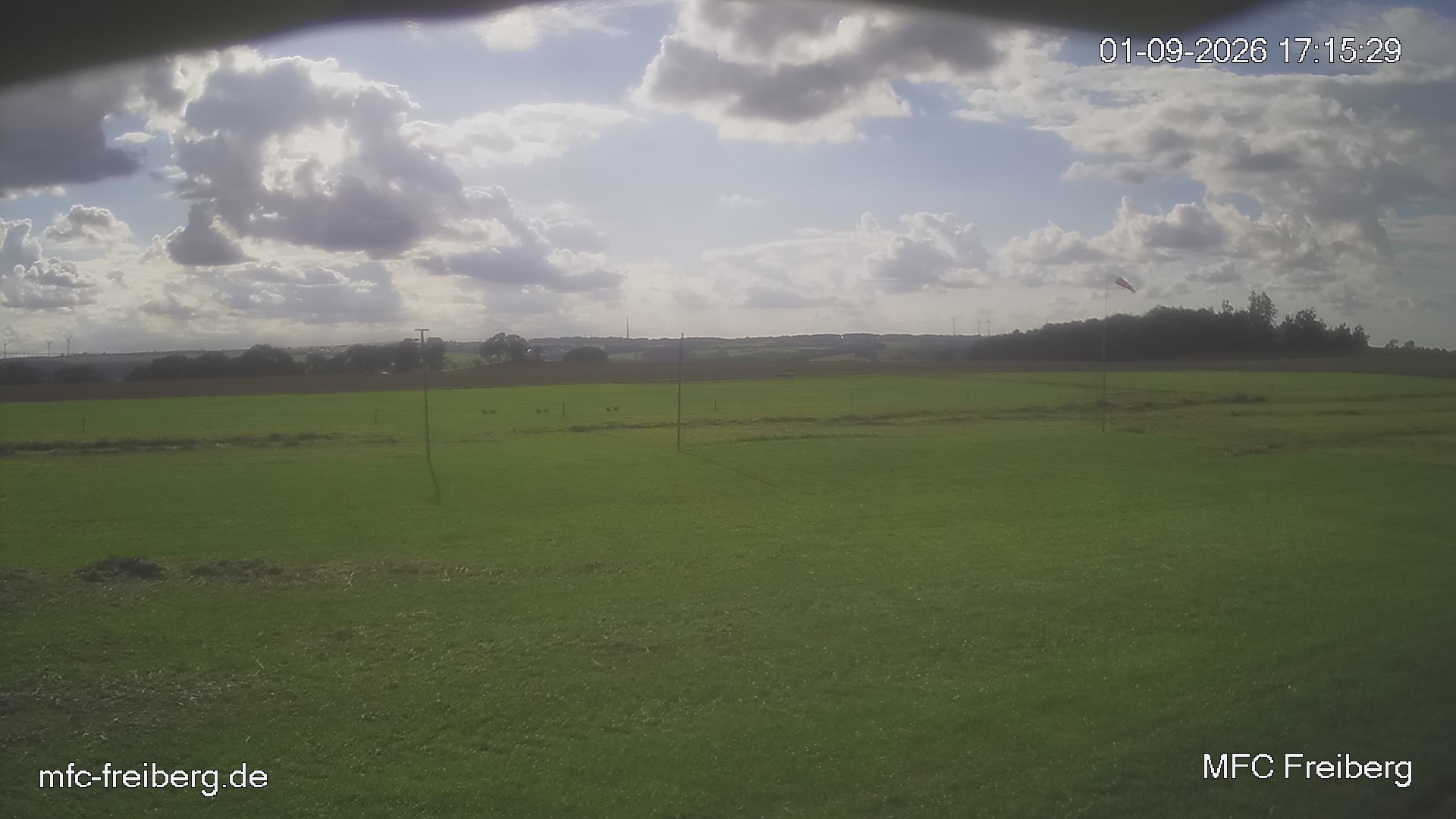 MFC Freiberg Flugplatz Webcam mfc-freiberg-flugplatz-webcam-2026-09-01-17-18.jpg Webcam vom Flugplatz Weissenborn Modellflugsportverein Freiberg