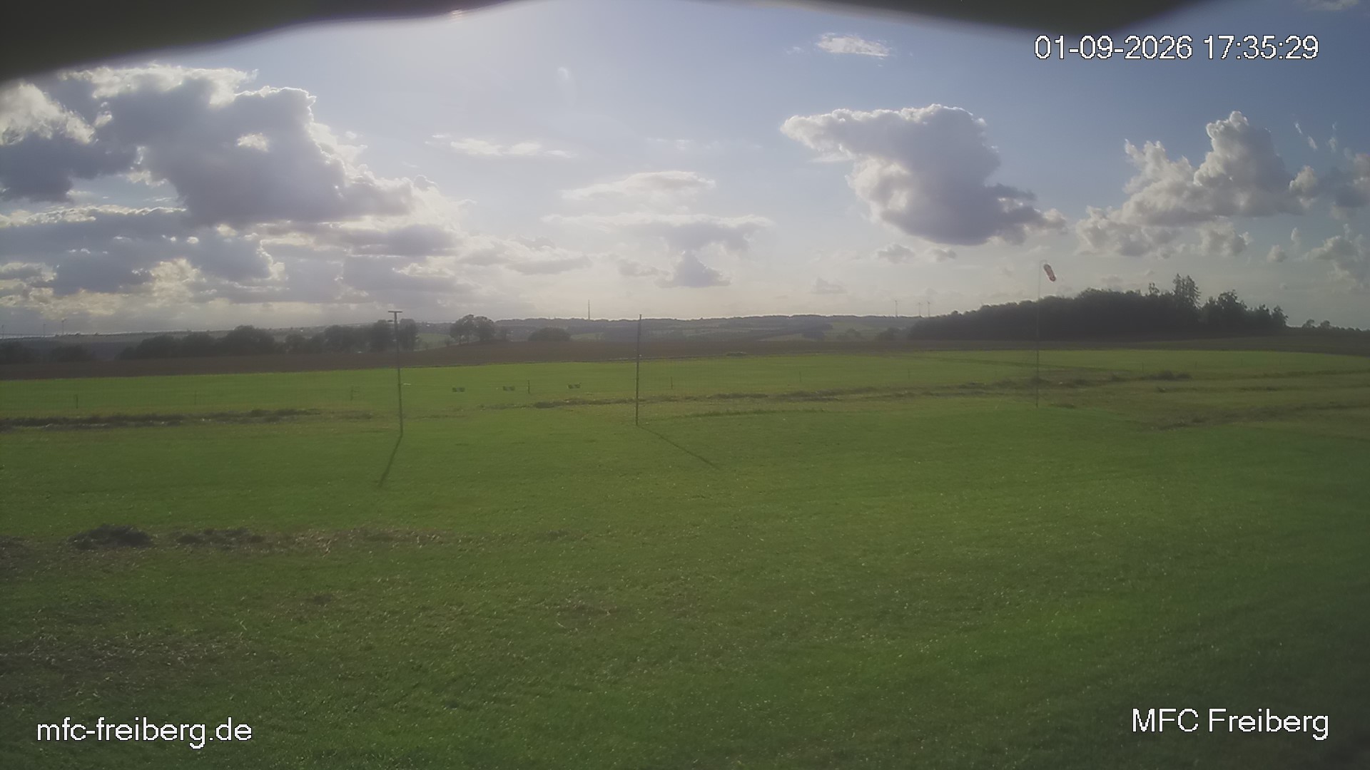 MFC Freiberg Flugplatz Webcam mfc-freiberg-flugplatz-webcam-2026-09-01-17-36.jpg Webcam vom Flugplatz Weissenborn Modellflugsportverein Freiberg