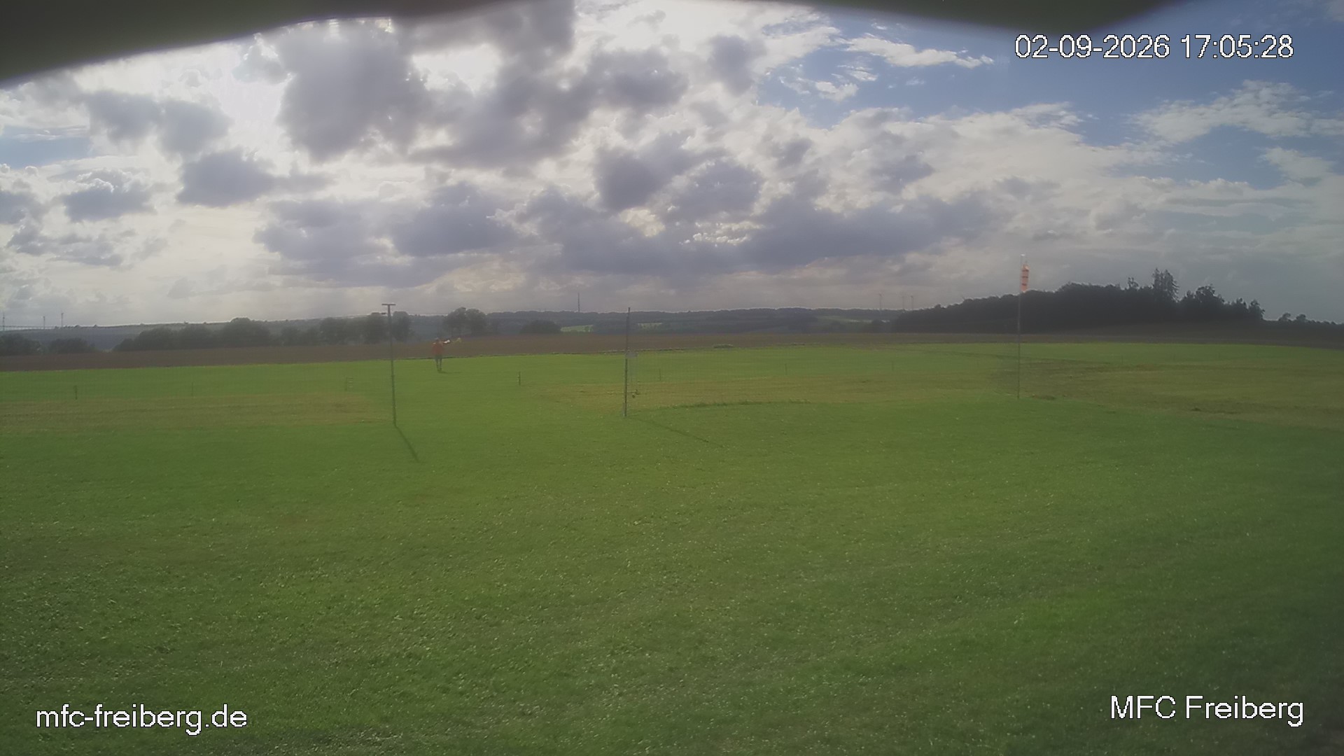 MFC Freiberg Flugplatz Webcam mfc-freiberg-flugplatz-webcam-2026-09-02-17-06.jpg Webcam vom Flugplatz Weissenborn Modellflugsportverein Freiberg