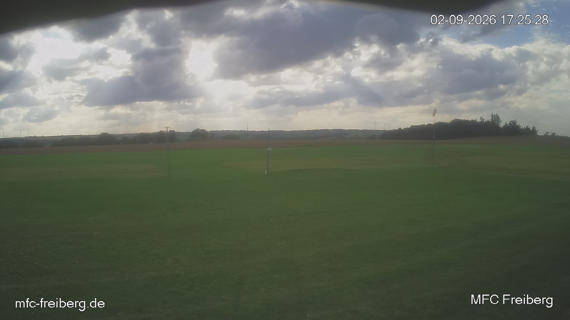 MFC Freiberg Flugplatz Webcam mfc-freiberg-flugplatz-webcam-2026-09-02-17-27.jpg Webcam vom Flugplatz Weissenborn Modellflugsportverein Freiberg