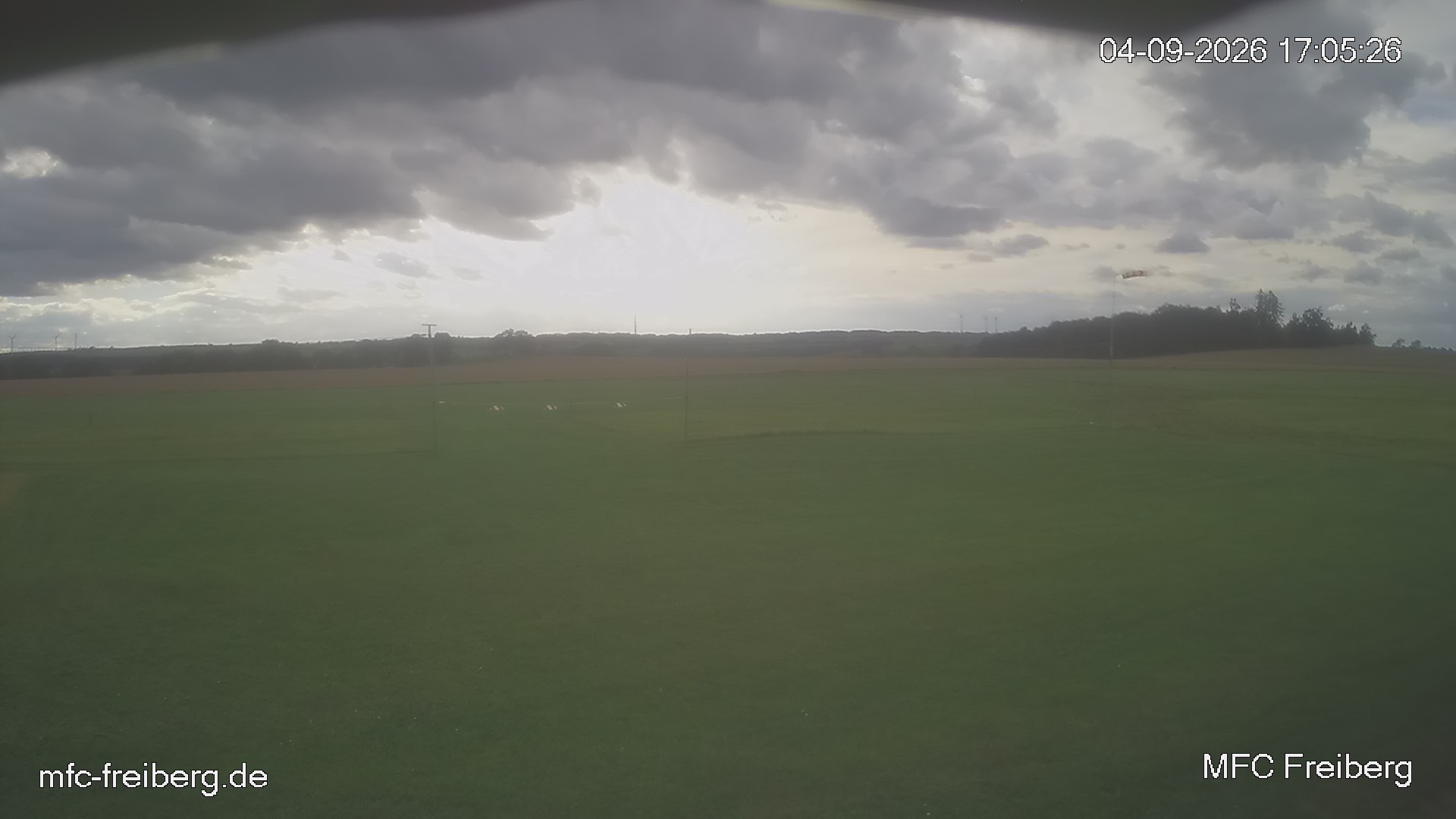 MFC Freiberg Flugplatz Webcam mfc-freiberg-flugplatz-webcam-2026-09-04-17-06.jpg Webcam vom Flugplatz Weissenborn Modellflugsportverein Freiberg