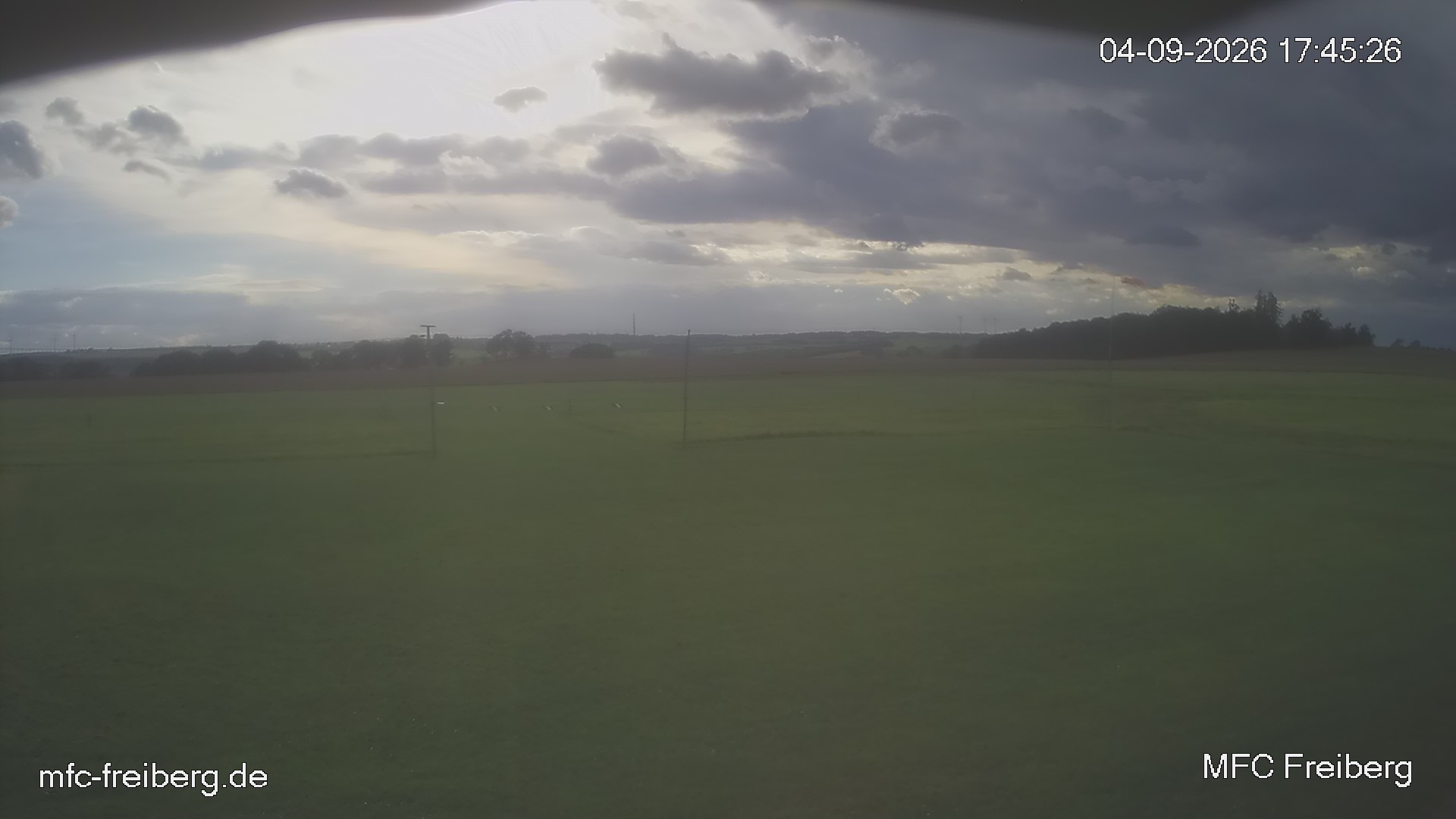 MFC Freiberg Flugplatz Webcam mfc-freiberg-flugplatz-webcam-2026-09-04-17-48.jpg Webcam vom Flugplatz Weissenborn Modellflugsportverein Freiberg