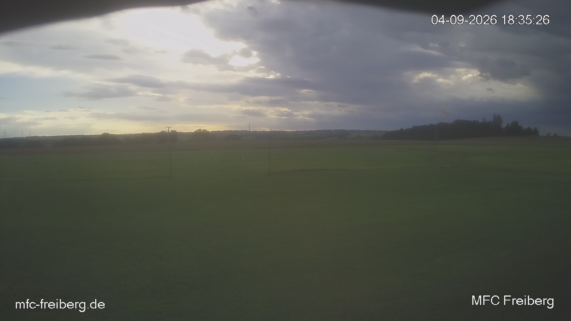 MFC Freiberg Flugplatz Webcam mfc-freiberg-flugplatz-webcam-2026-09-04-18-36.jpg Webcam vom Flugplatz Weissenborn Modellflugsportverein Freiberg