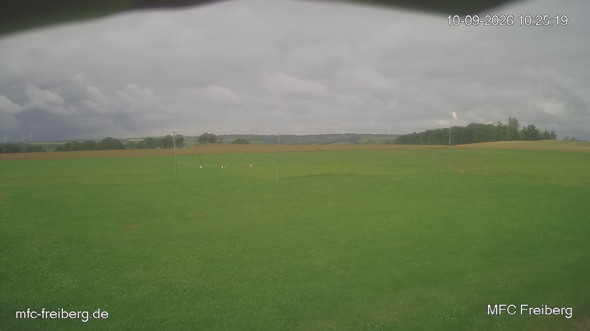 MFC Freiberg Flugplatz Webcam mfc-freiberg-flugplatz-webcam-2026-09-10-10-27.jpg Webcam vom Flugplatz Weissenborn Modellflugsportverein Freiberg