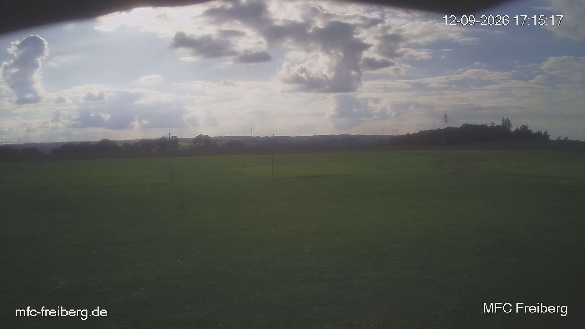 MFC Freiberg Flugplatz Webcam mfc-freiberg-flugplatz-webcam-2026-09-12-17-18.jpg Webcam vom Flugplatz Weissenborn Modellflugsportverein Freiberg