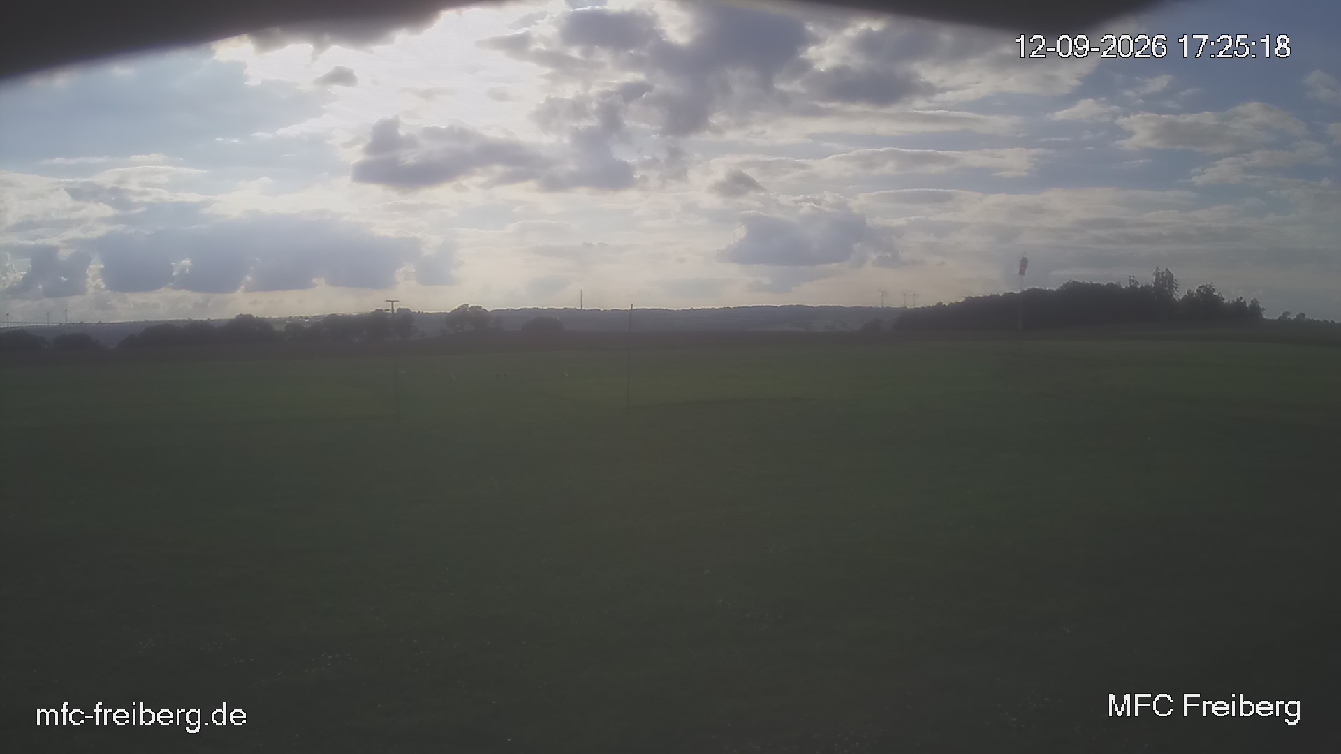 MFC Freiberg Flugplatz Webcam mfc-freiberg-flugplatz-webcam-2026-09-12-17-27.jpg Webcam vom Flugplatz Weissenborn Modellflugsportverein Freiberg