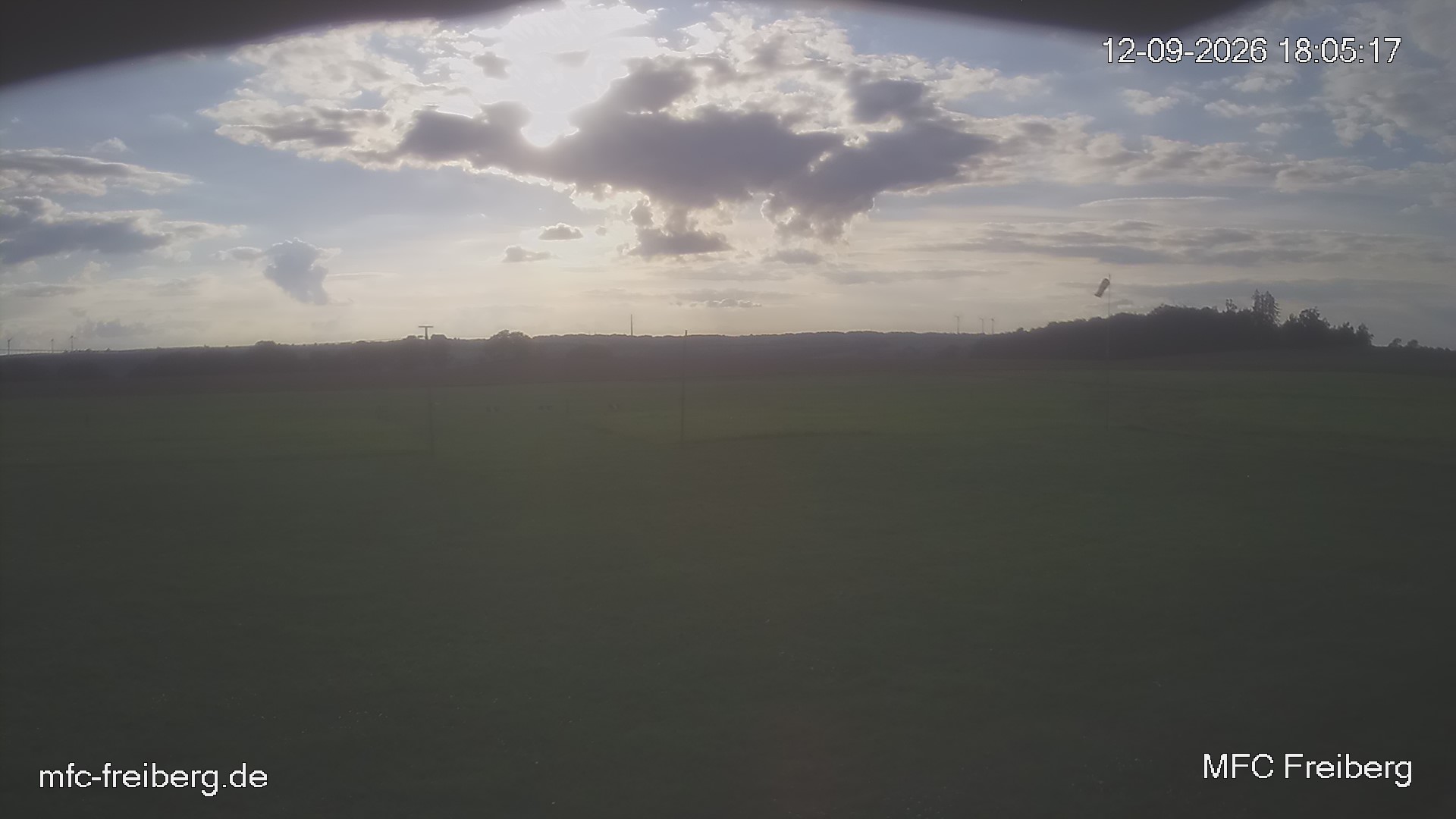 MFC Freiberg Flugplatz Webcam mfc-freiberg-flugplatz-webcam-2026-09-12-18-06.jpg Webcam vom Flugplatz Weissenborn Modellflugsportverein Freiberg