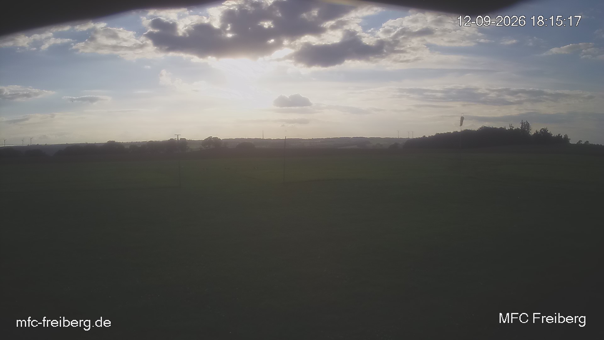MFC Freiberg Flugplatz Webcam mfc-freiberg-flugplatz-webcam-2026-09-12-18-18.jpg Webcam vom Flugplatz Weissenborn Modellflugsportverein Freiberg