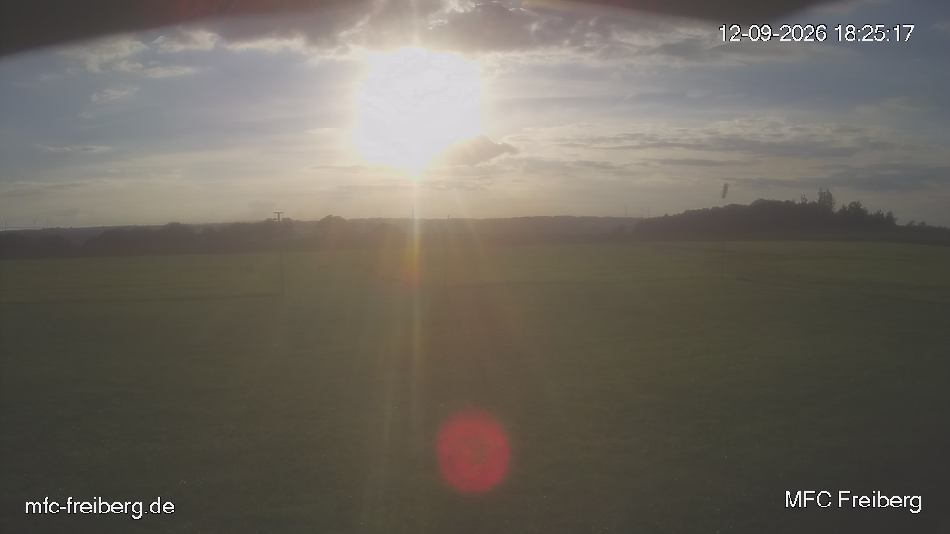 MFC Freiberg Flugplatz Webcam mfc-freiberg-flugplatz-webcam-2026-09-12-18-27.jpg Webcam vom Flugplatz Weissenborn Modellflugsportverein Freiberg