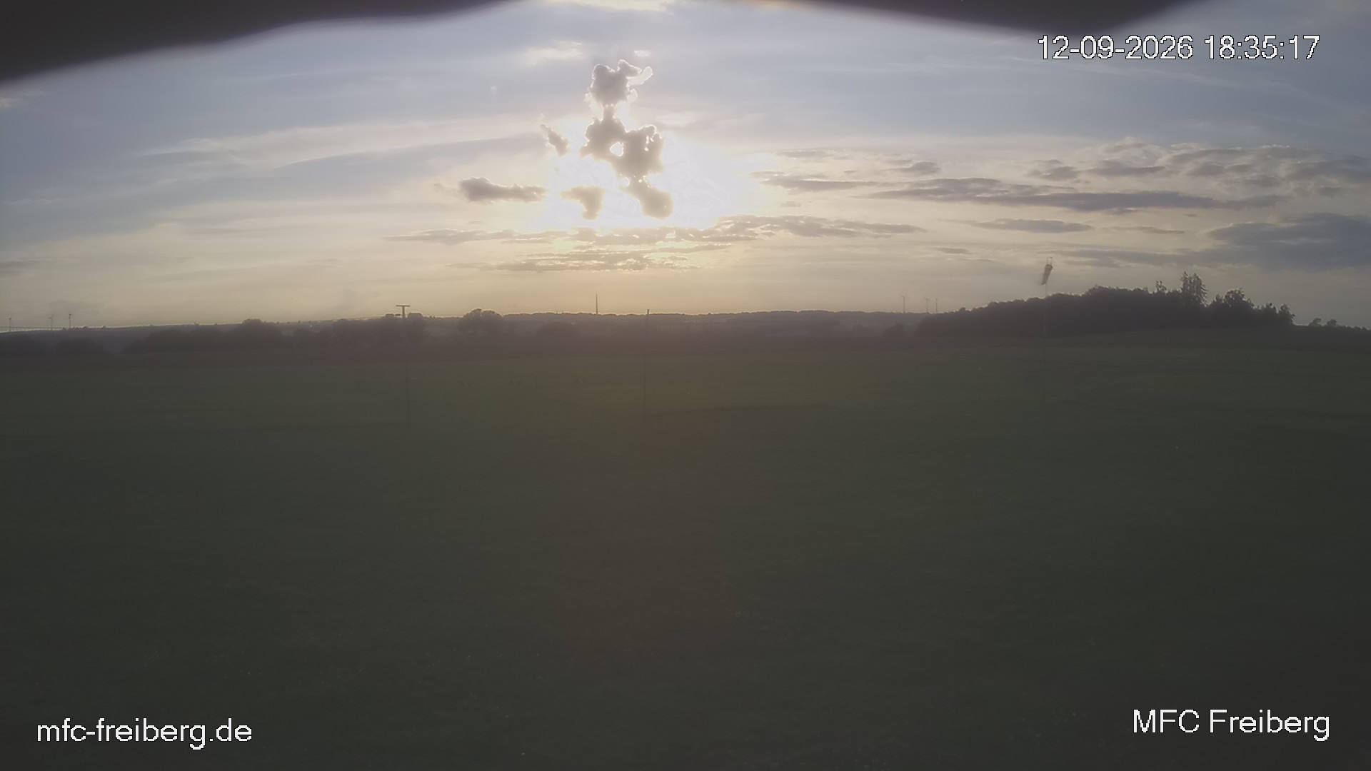 MFC Freiberg Flugplatz Webcam mfc-freiberg-flugplatz-webcam-2026-09-12-18-36.jpg Webcam vom Flugplatz Weissenborn Modellflugsportverein Freiberg