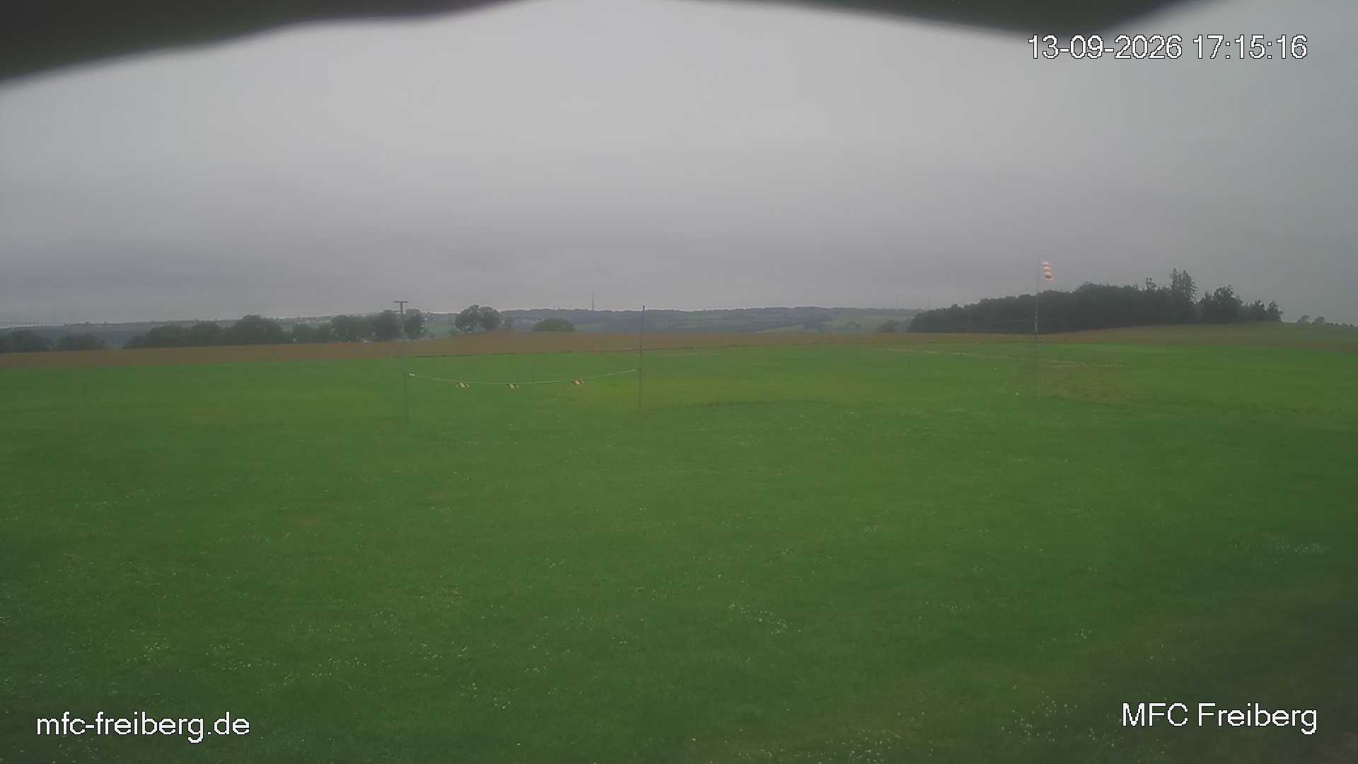 MFC Freiberg Flugplatz Webcam mfc-freiberg-flugplatz-webcam-2026-09-13-17-18.jpg Webcam vom Flugplatz Weissenborn Modellflugsportverein Freiberg