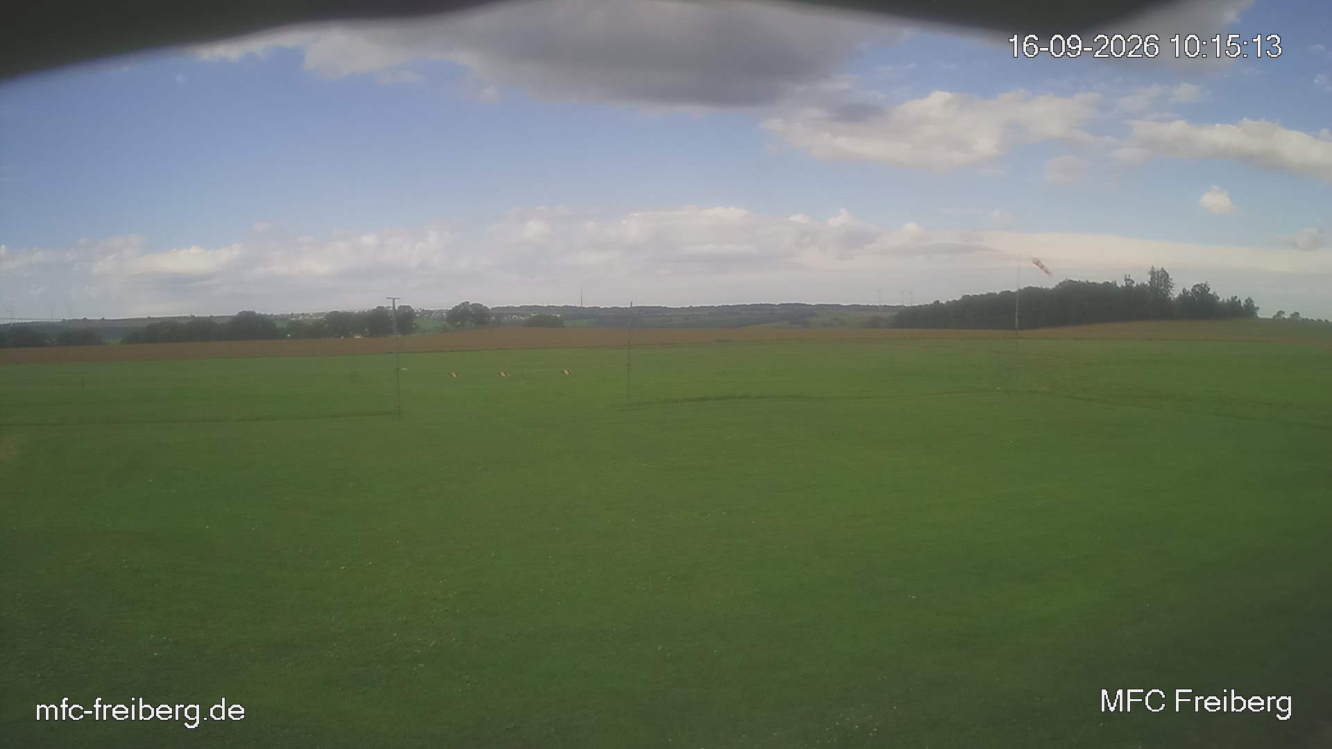 MFC Freiberg Flugplatz Webcam mfc-freiberg-flugplatz-webcam-2026-09-16-10-18.jpg Webcam vom Flugplatz Weissenborn Modellflugsportverein Freiberg