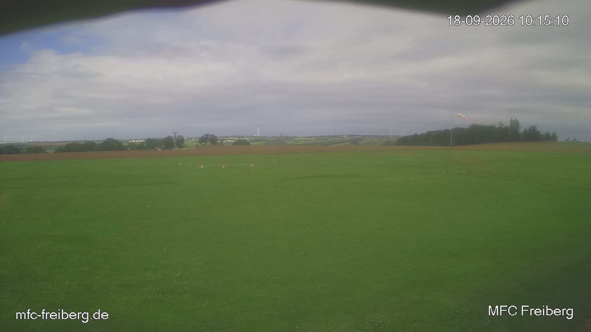 MFC Freiberg Flugplatz Webcam mfc-freiberg-flugplatz-webcam-2026-09-18-10-18.jpg Webcam vom Flugplatz Weissenborn Modellflugsportverein Freiberg