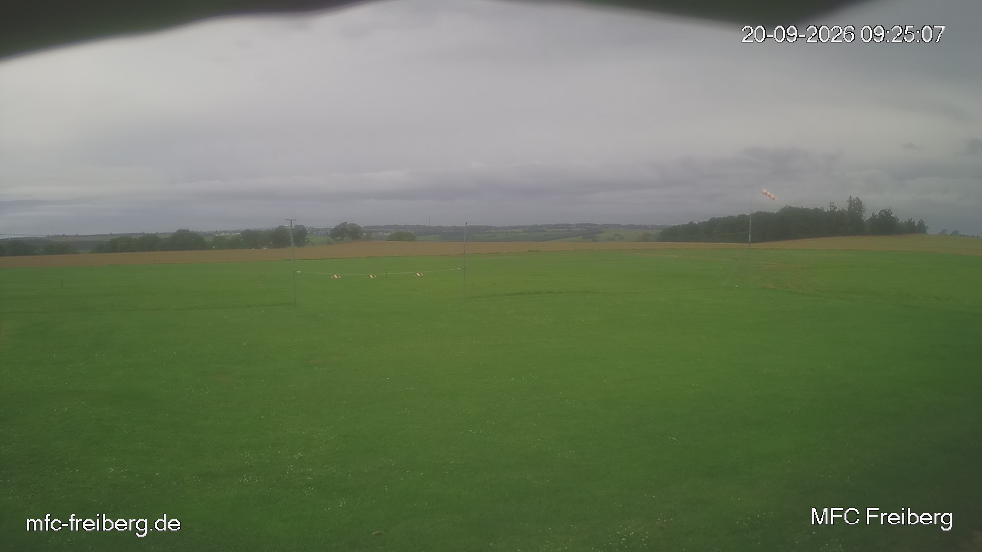 MFC Freiberg Flugplatz Webcam mfc-freiberg-flugplatz-webcam-2026-09-20-09-27.jpg Webcam vom Flugplatz Weissenborn Modellflugsportverein Freiberg