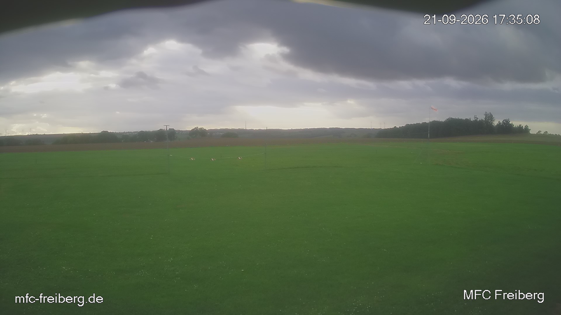 MFC Freiberg Flugplatz Webcam mfc-freiberg-flugplatz-webcam-2026-09-21-17-36.jpg Webcam vom Flugplatz Weissenborn Modellflugsportverein Freiberg