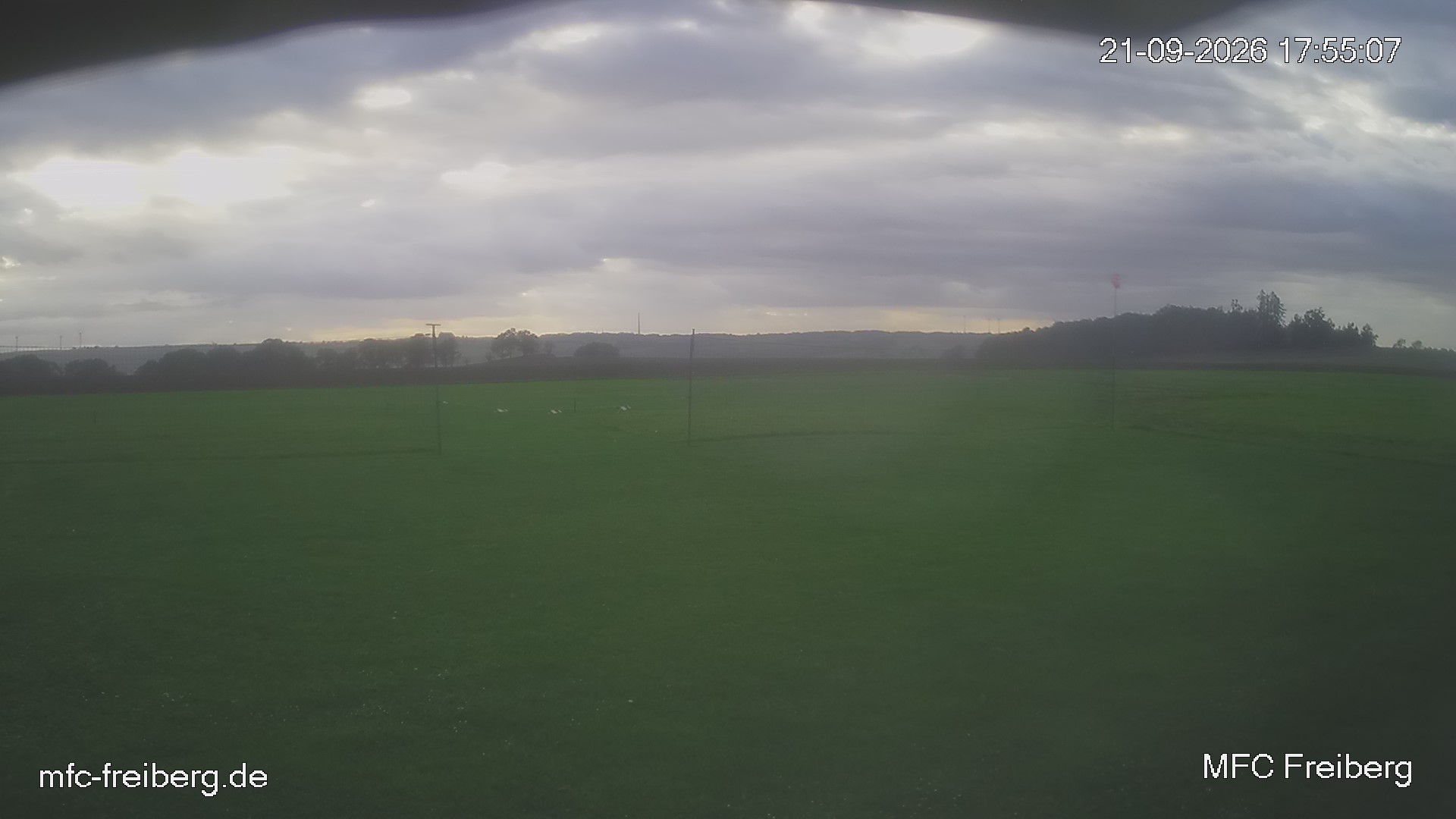 MFC Freiberg Flugplatz Webcam mfc-freiberg-flugplatz-webcam-2026-09-21-17-57.jpg Webcam vom Flugplatz Weissenborn Modellflugsportverein Freiberg