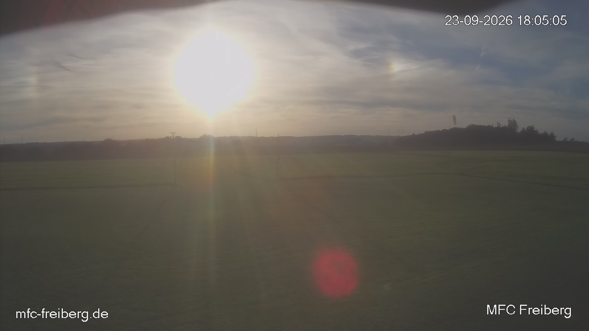 MFC Freiberg Flugplatz Webcam mfc-freiberg-flugplatz-webcam-2026-09-23-18-06.jpg Webcam vom Flugplatz Weissenborn Modellflugsportverein Freiberg