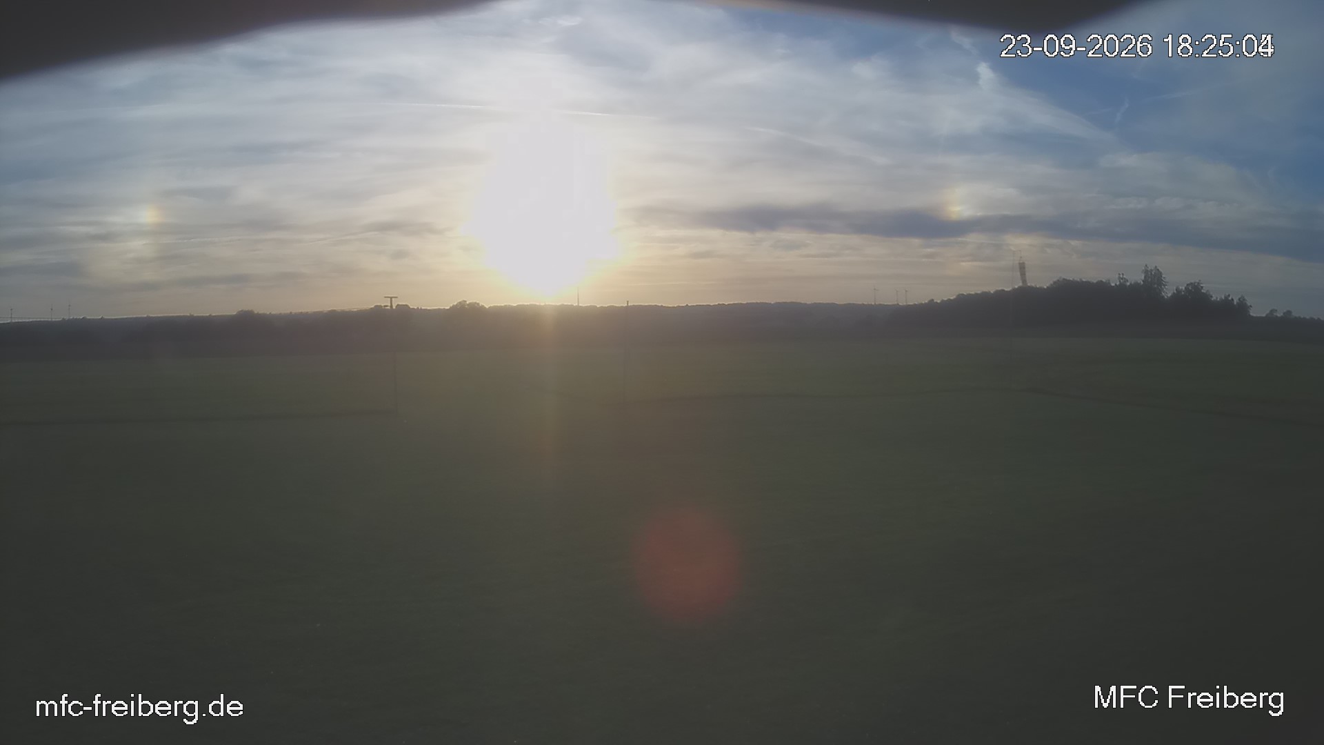 MFC Freiberg Flugplatz Webcam mfc-freiberg-flugplatz-webcam-2026-09-23-18-27.jpg Webcam vom Flugplatz Weissenborn Modellflugsportverein Freiberg