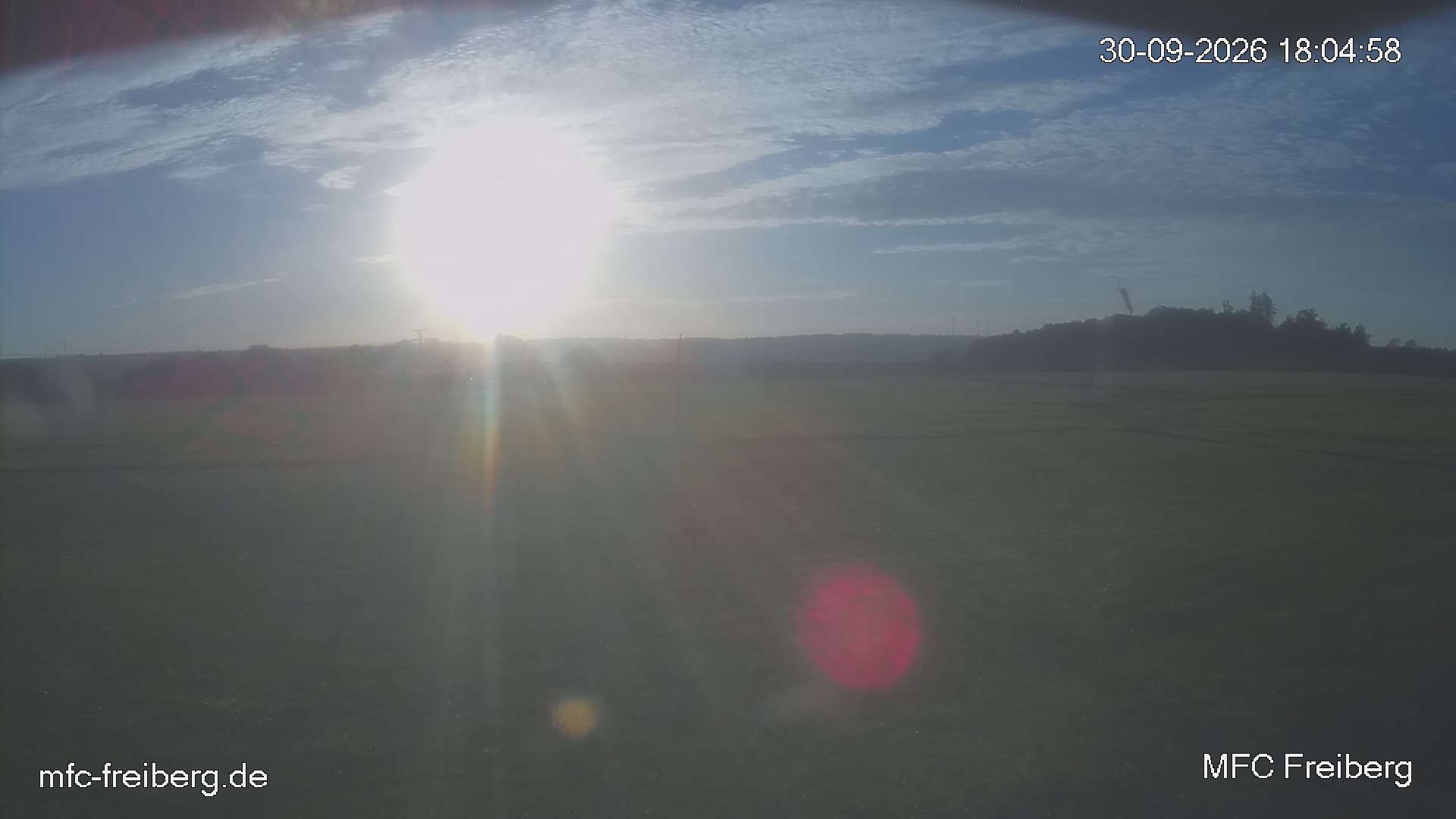 MFC Freiberg Flugplatz Webcam mfc-freiberg-flugplatz-webcam-2026-09-30-18-06.jpg Webcam vom Flugplatz Weissenborn Modellflugsportverein Freiberg