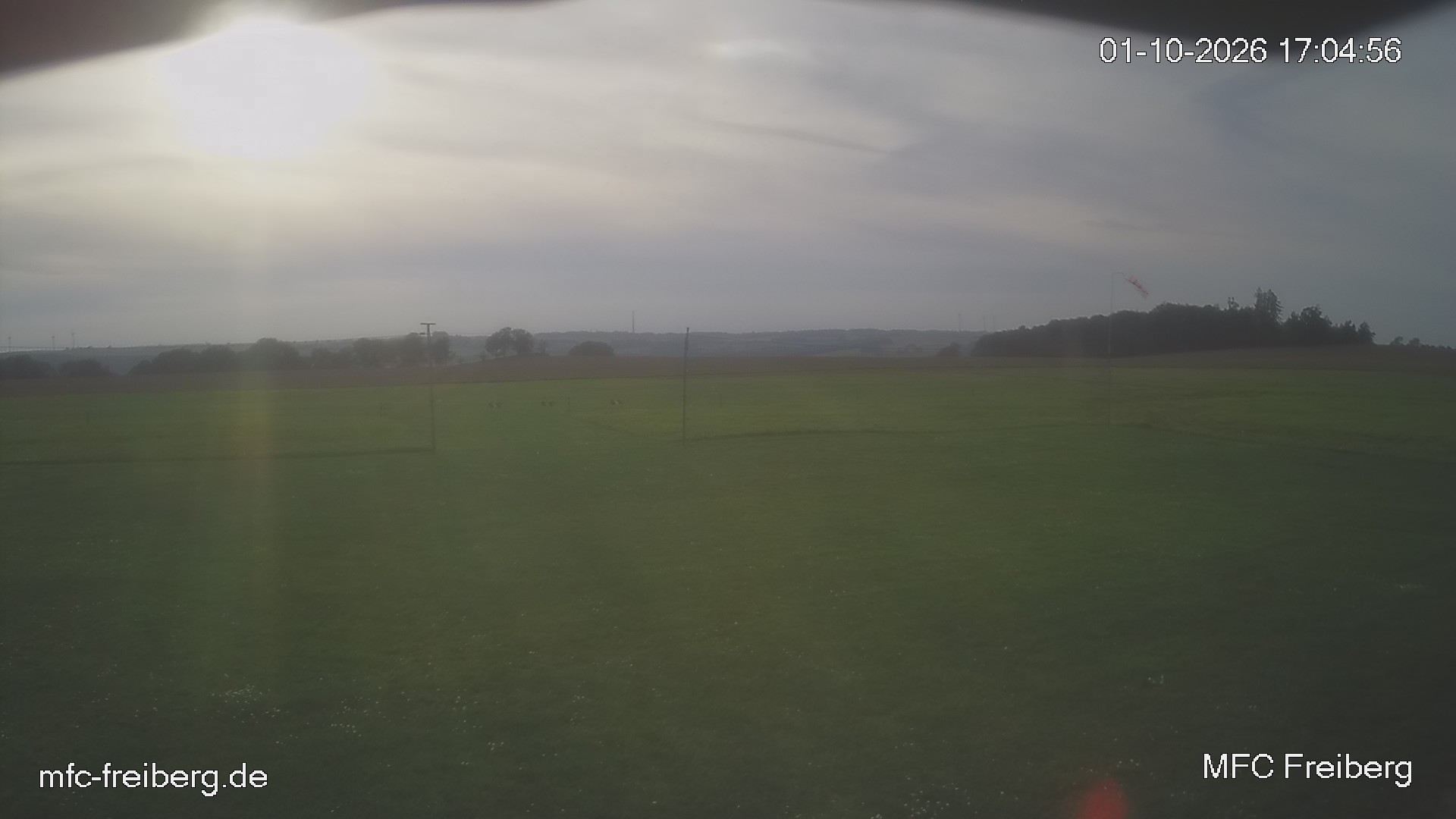 MFC Freiberg Flugplatz Webcam mfc-freiberg-flugplatz-webcam-2026-10-01-17-06.jpg Webcam vom Flugplatz Weissenborn Modellflugsportverein Freiberg