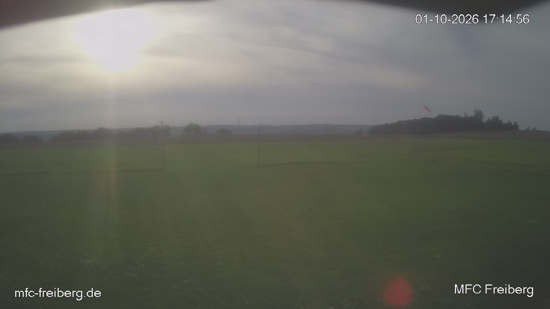 MFC Freiberg Flugplatz Webcam mfc-freiberg-flugplatz-webcam-2026-10-01-17-15.jpg Webcam vom Flugplatz Weissenborn Modellflugsportverein Freiberg