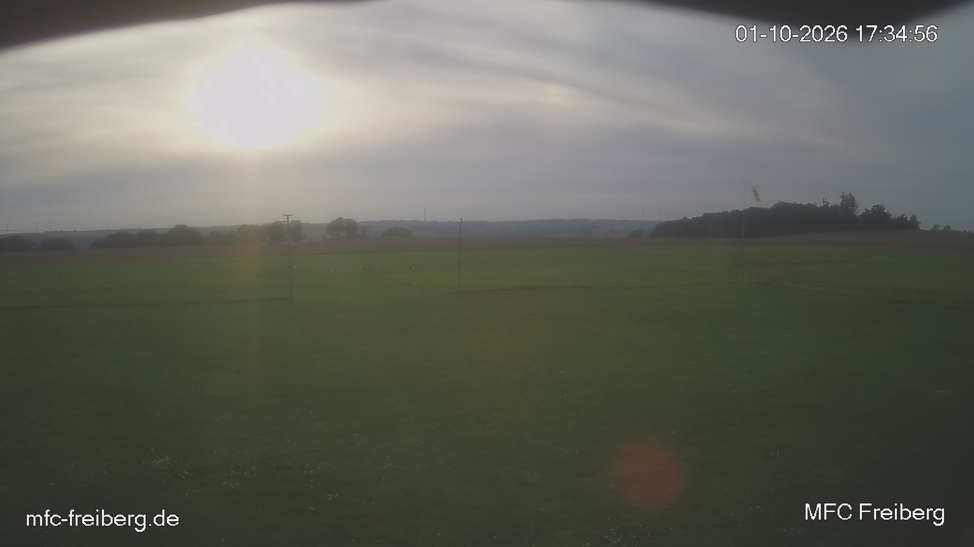 MFC Freiberg Flugplatz Webcam mfc-freiberg-flugplatz-webcam-2026-10-01-17-36.jpg Webcam vom Flugplatz Weissenborn Modellflugsportverein Freiberg