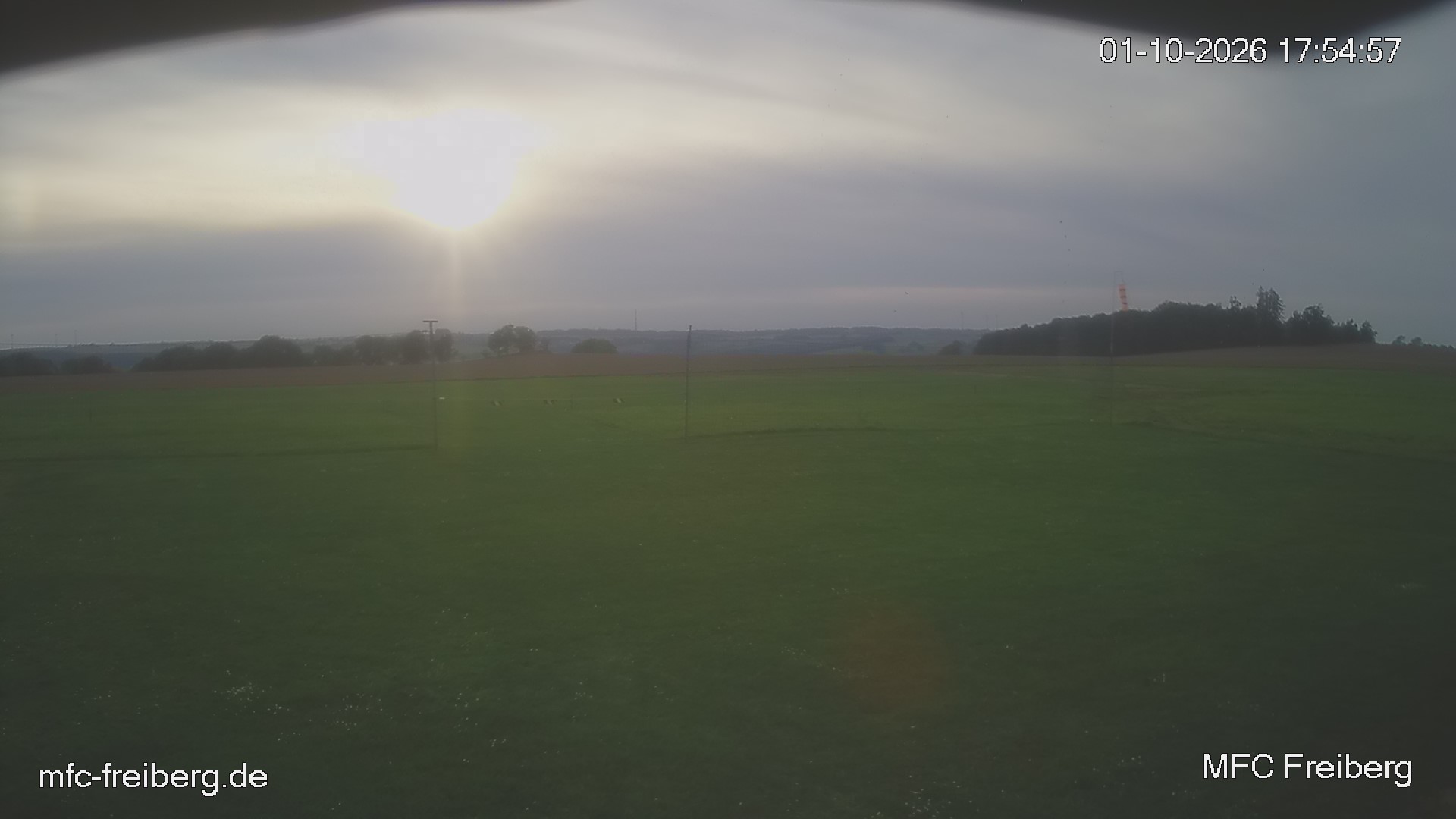 MFC Freiberg Flugplatz Webcam mfc-freiberg-flugplatz-webcam-2026-10-01-17-57.jpg Webcam vom Flugplatz Weissenborn Modellflugsportverein Freiberg