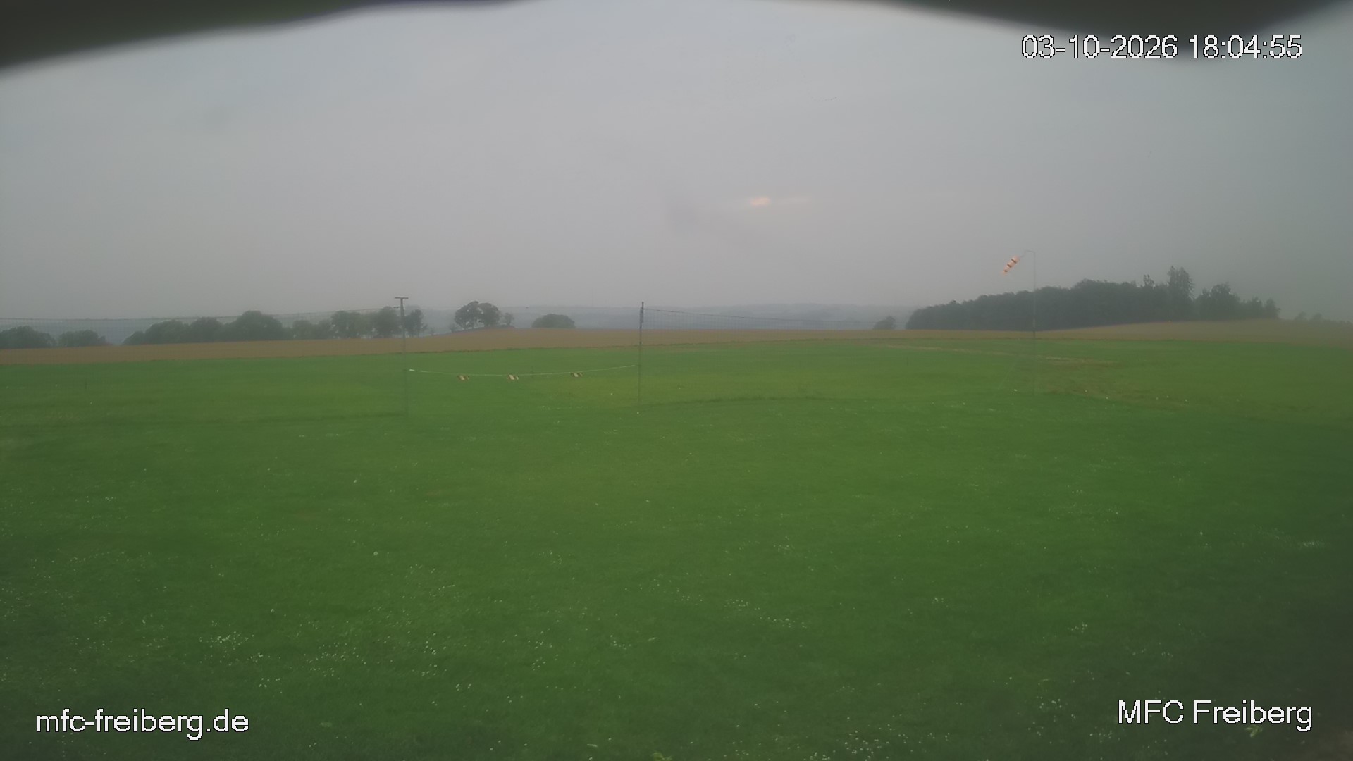 MFC Freiberg Flugplatz Webcam mfc-freiberg-flugplatz-webcam-2026-10-03-18-06.jpg Webcam vom Flugplatz Weissenborn Modellflugsportverein Freiberg