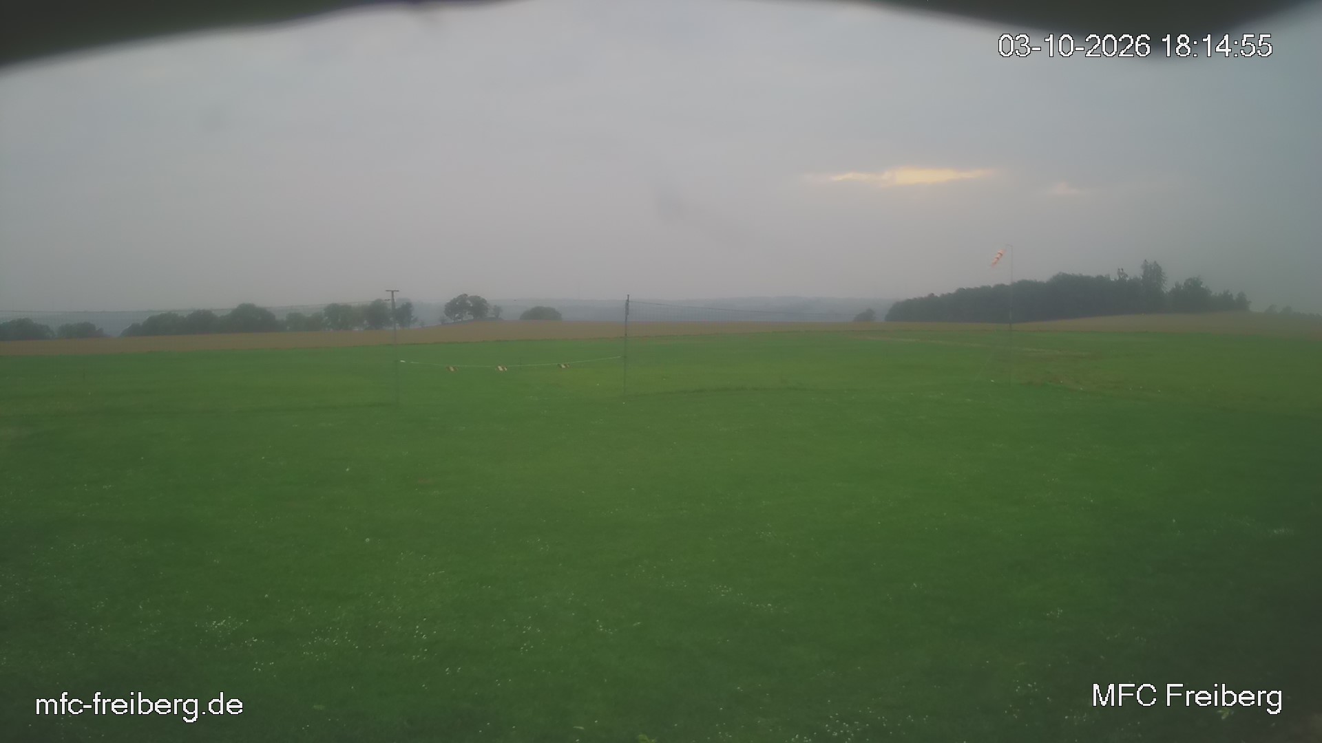 MFC Freiberg Flugplatz Webcam mfc-freiberg-flugplatz-webcam-2026-10-03-18-15.jpg Webcam vom Flugplatz Weissenborn Modellflugsportverein Freiberg