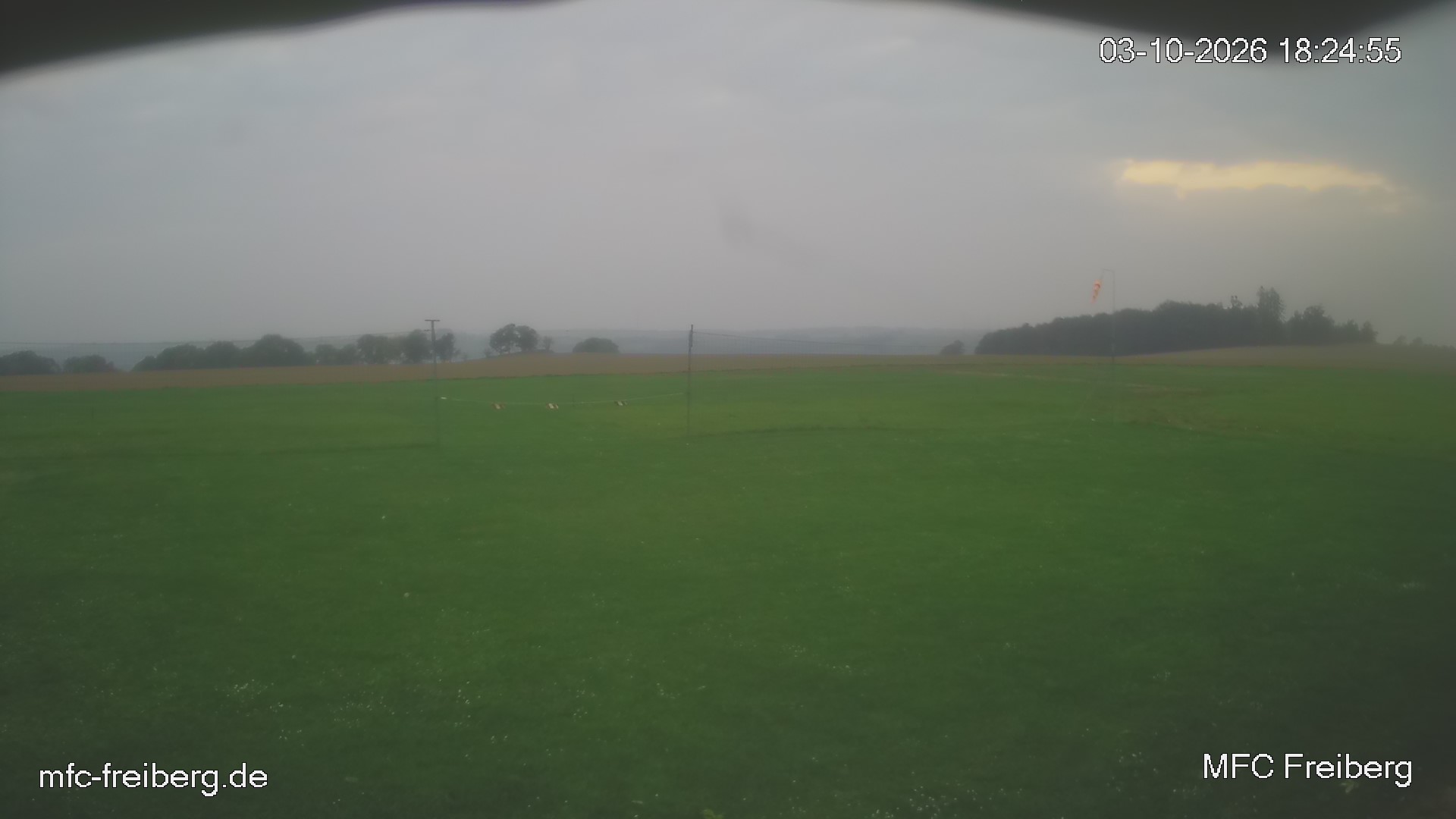 MFC Freiberg Flugplatz Webcam mfc-freiberg-flugplatz-webcam-2026-10-03-18-27.jpg Webcam vom Flugplatz Weissenborn Modellflugsportverein Freiberg