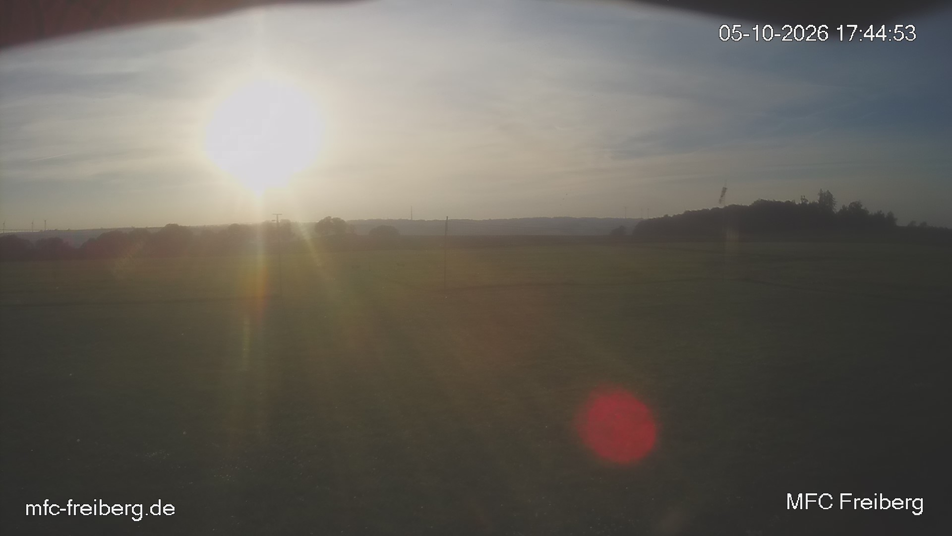 MFC Freiberg Flugplatz Webcam mfc-freiberg-flugplatz-webcam-2026-10-05-17-45.jpg Webcam vom Flugplatz Weissenborn Modellflugsportverein Freiberg