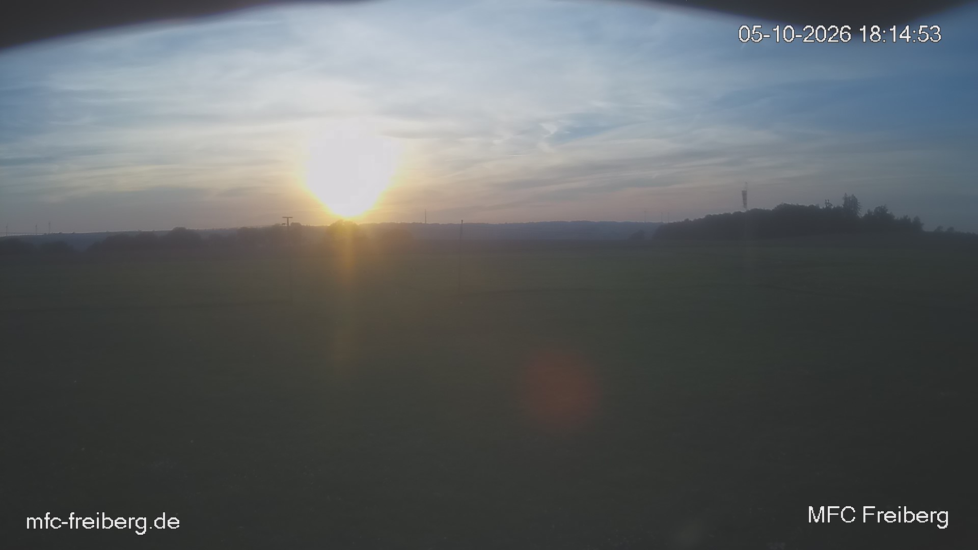 MFC Freiberg Flugplatz Webcam mfc-freiberg-flugplatz-webcam-2026-10-05-18-15.jpg Webcam vom Flugplatz Weissenborn Modellflugsportverein Freiberg