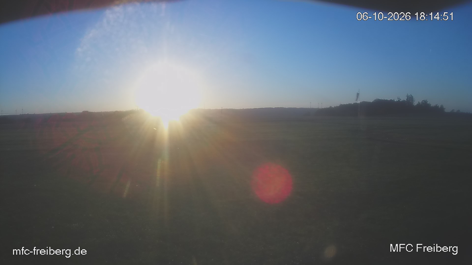 MFC Freiberg Flugplatz Webcam mfc-freiberg-flugplatz-webcam-2026-10-06-18-15.jpg Webcam vom Flugplatz Weissenborn Modellflugsportverein Freiberg