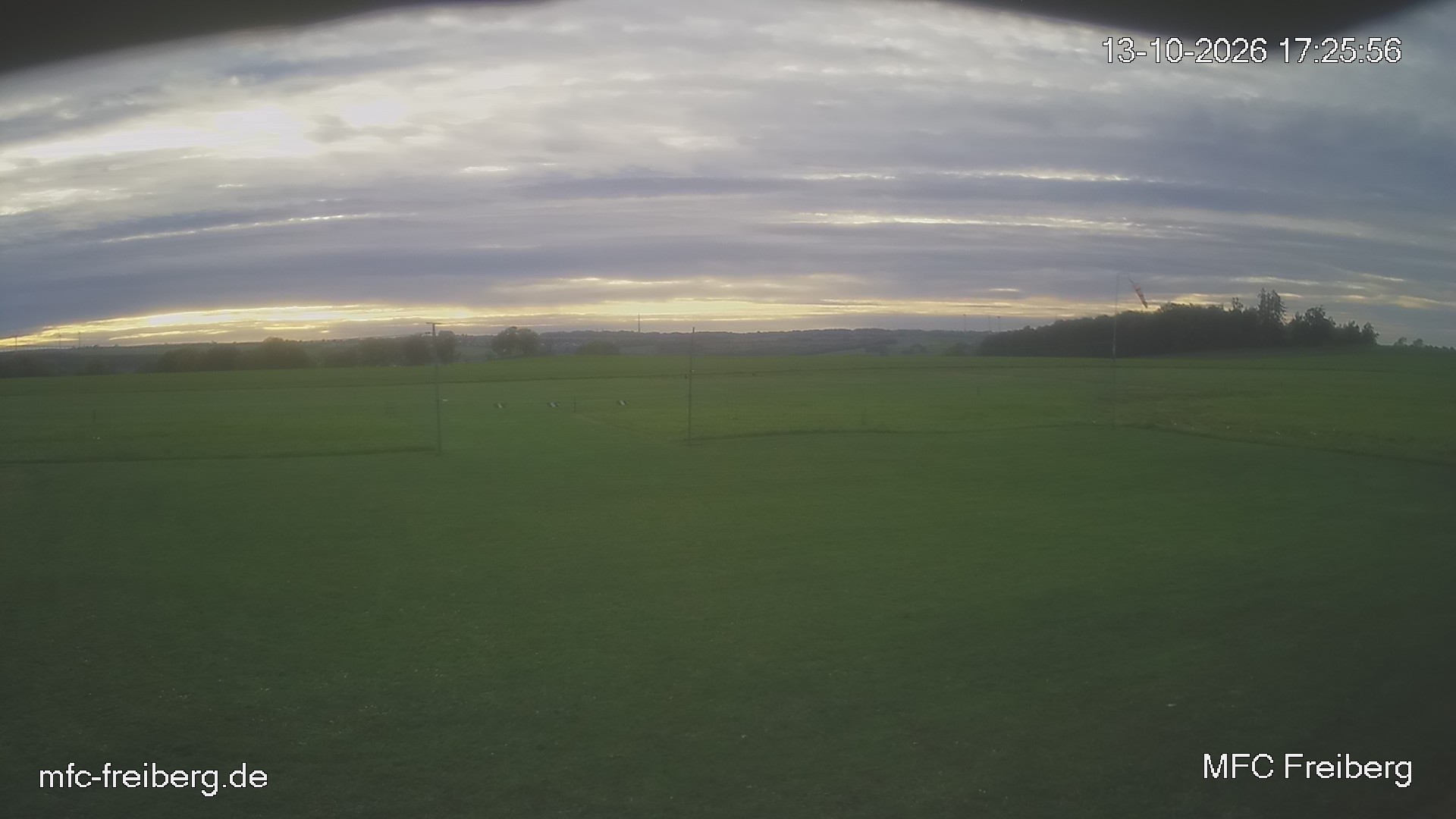 MFC Freiberg Flugplatz Webcam mfc-freiberg-flugplatz-webcam-2026-10-13-17-27.jpg Webcam vom Flugplatz Weissenborn Modellflugsportverein Freiberg