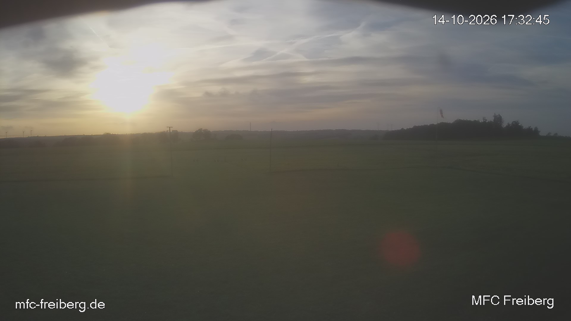 MFC Freiberg Flugplatz Webcam mfc-freiberg-flugplatz-webcam-2026-10-14-17-33.jpg Webcam vom Flugplatz Weissenborn Modellflugsportverein Freiberg
