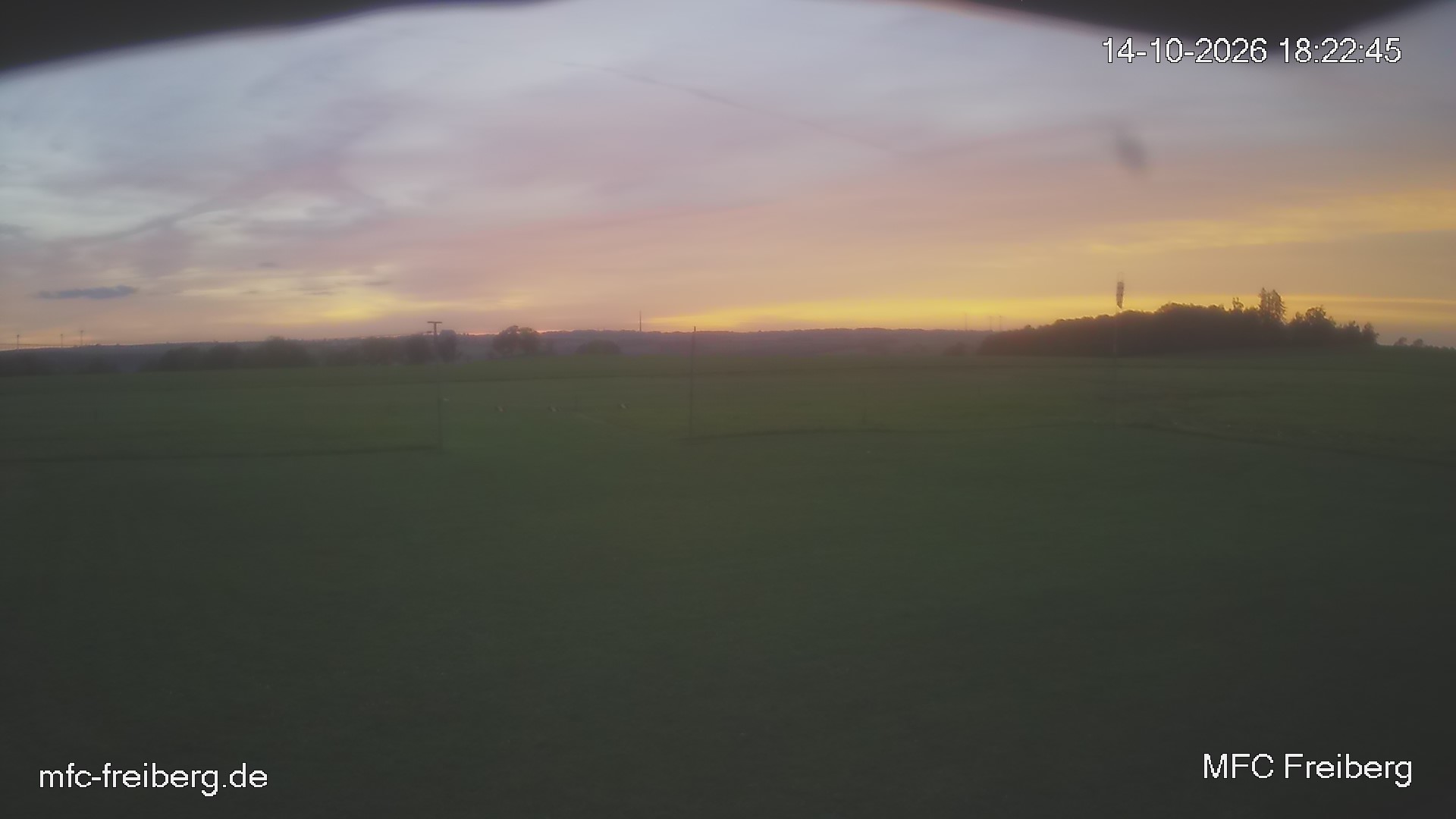 MFC Freiberg Flugplatz Webcam mfc-freiberg-flugplatz-webcam-2026-10-14-18-24.jpg Webcam vom Flugplatz Weissenborn Modellflugsportverein Freiberg