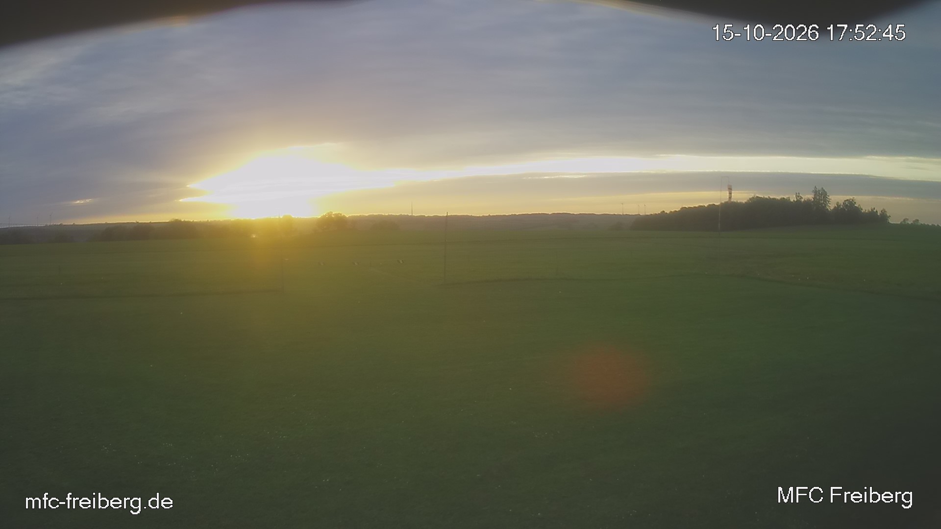 MFC Freiberg Flugplatz Webcam mfc-freiberg-flugplatz-webcam-2026-10-15-17-54.jpg Webcam vom Flugplatz Weissenborn Modellflugsportverein Freiberg