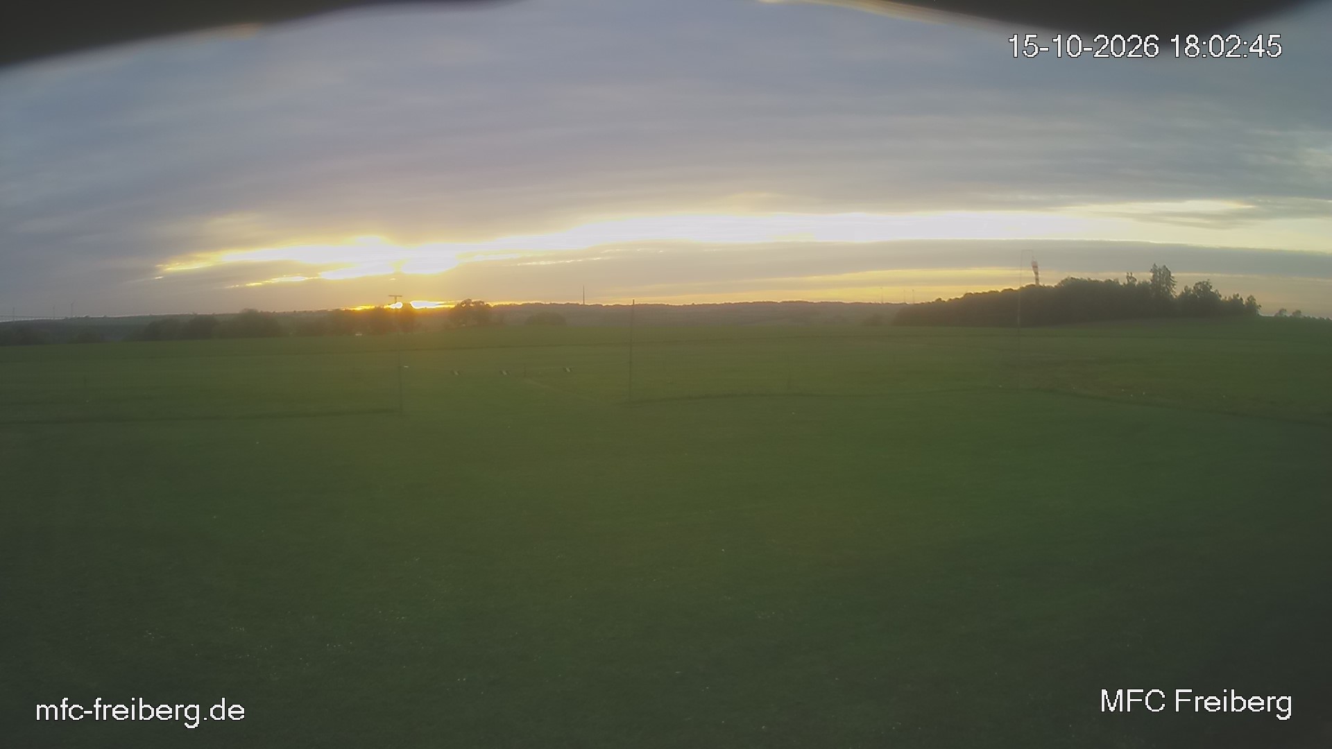 MFC Freiberg Flugplatz Webcam mfc-freiberg-flugplatz-webcam-2026-10-15-18-03.jpg Webcam vom Flugplatz Weissenborn Modellflugsportverein Freiberg