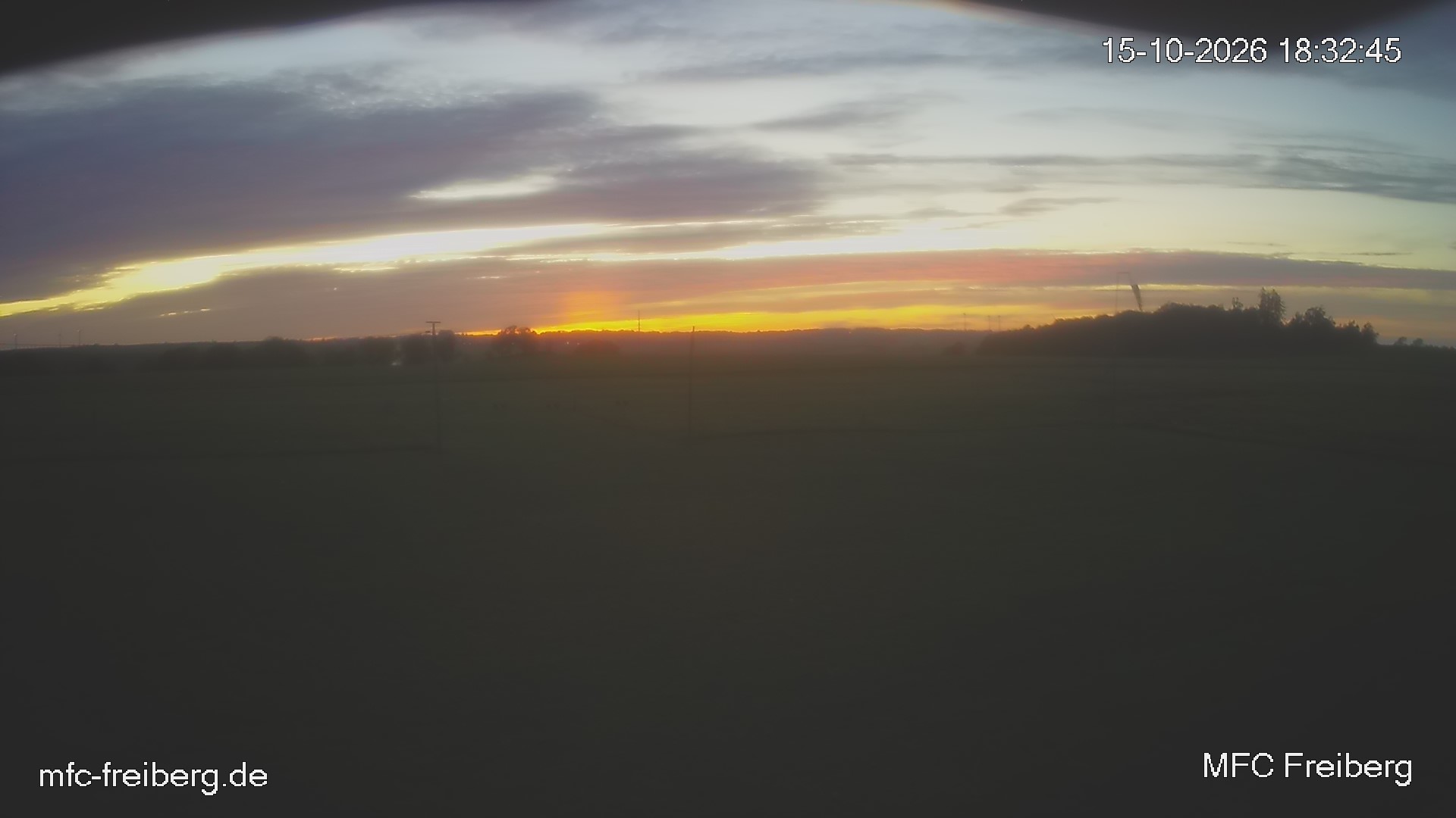 MFC Freiberg Flugplatz Webcam mfc-freiberg-flugplatz-webcam-2026-10-15-18-33.jpg Webcam vom Flugplatz Weissenborn Modellflugsportverein Freiberg