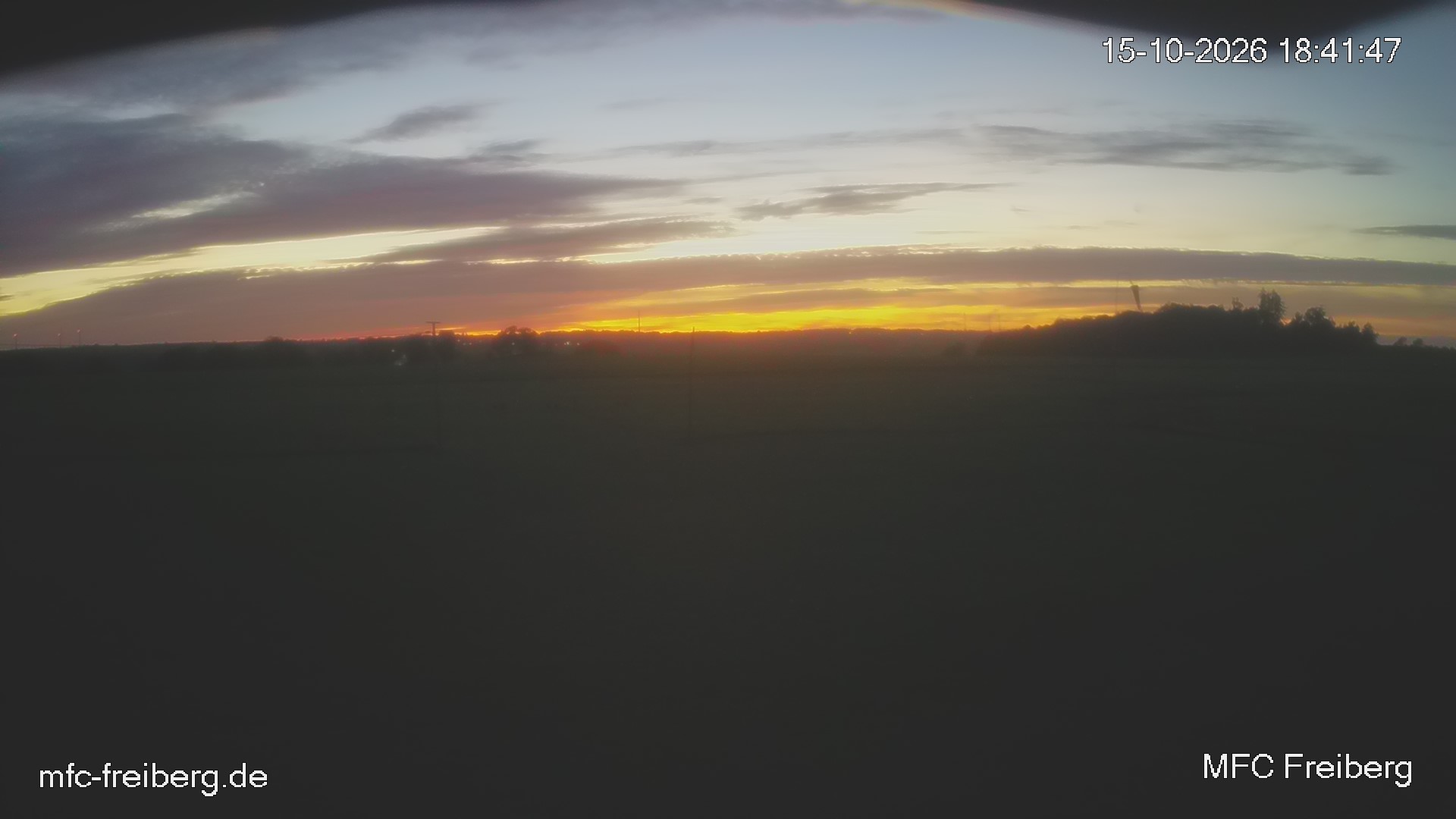 MFC Freiberg Flugplatz Webcam mfc-freiberg-flugplatz-webcam-2026-10-15-18-42.jpg Webcam vom Flugplatz Weissenborn Modellflugsportverein Freiberg