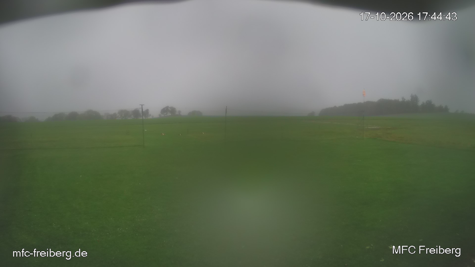 MFC Freiberg Flugplatz Webcam mfc-freiberg-flugplatz-webcam-2026-10-17-17-45.jpg Webcam vom Flugplatz Weissenborn Modellflugsportverein Freiberg