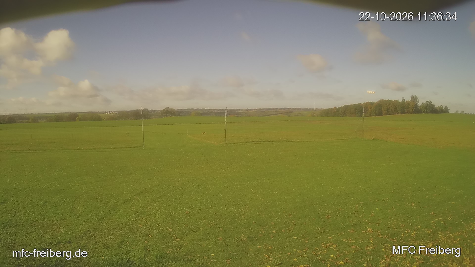 MFC Freiberg Flugplatz Webcam mfc-freiberg-flugplatz-webcam-2026-10-22-11-39.jpg Webcam vom Flugplatz Weissenborn Modellflugsportverein Freiberg
