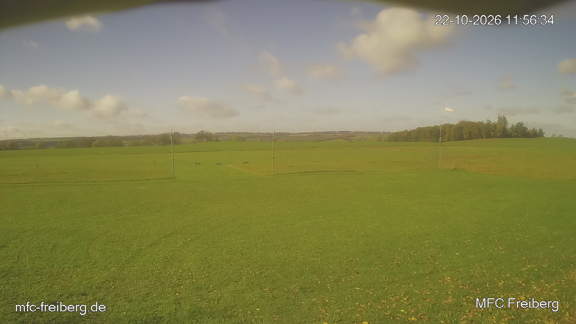 MFC Freiberg Flugplatz Webcam mfc-freiberg-flugplatz-webcam-2026-10-22-11-57.jpg Webcam vom Flugplatz Weissenborn Modellflugsportverein Freiberg